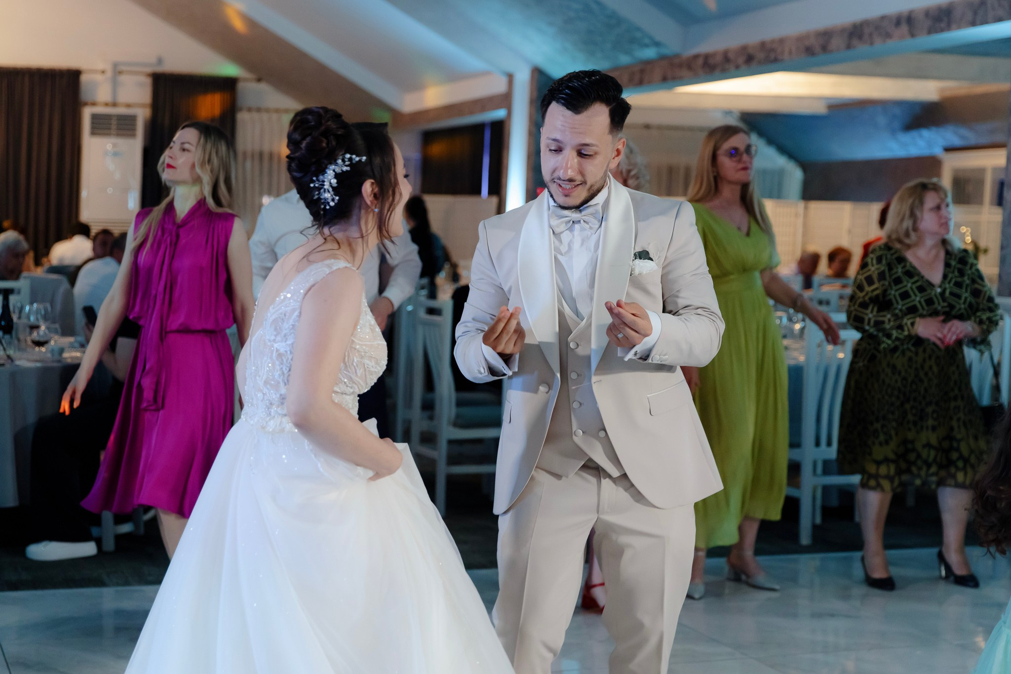 Ioana & Ionuț | Nuntă de poveste la Păstrăvăria Poiana din Mălini județul Suceava. Servicii foto-video profesionale, pentru momente de neuitat