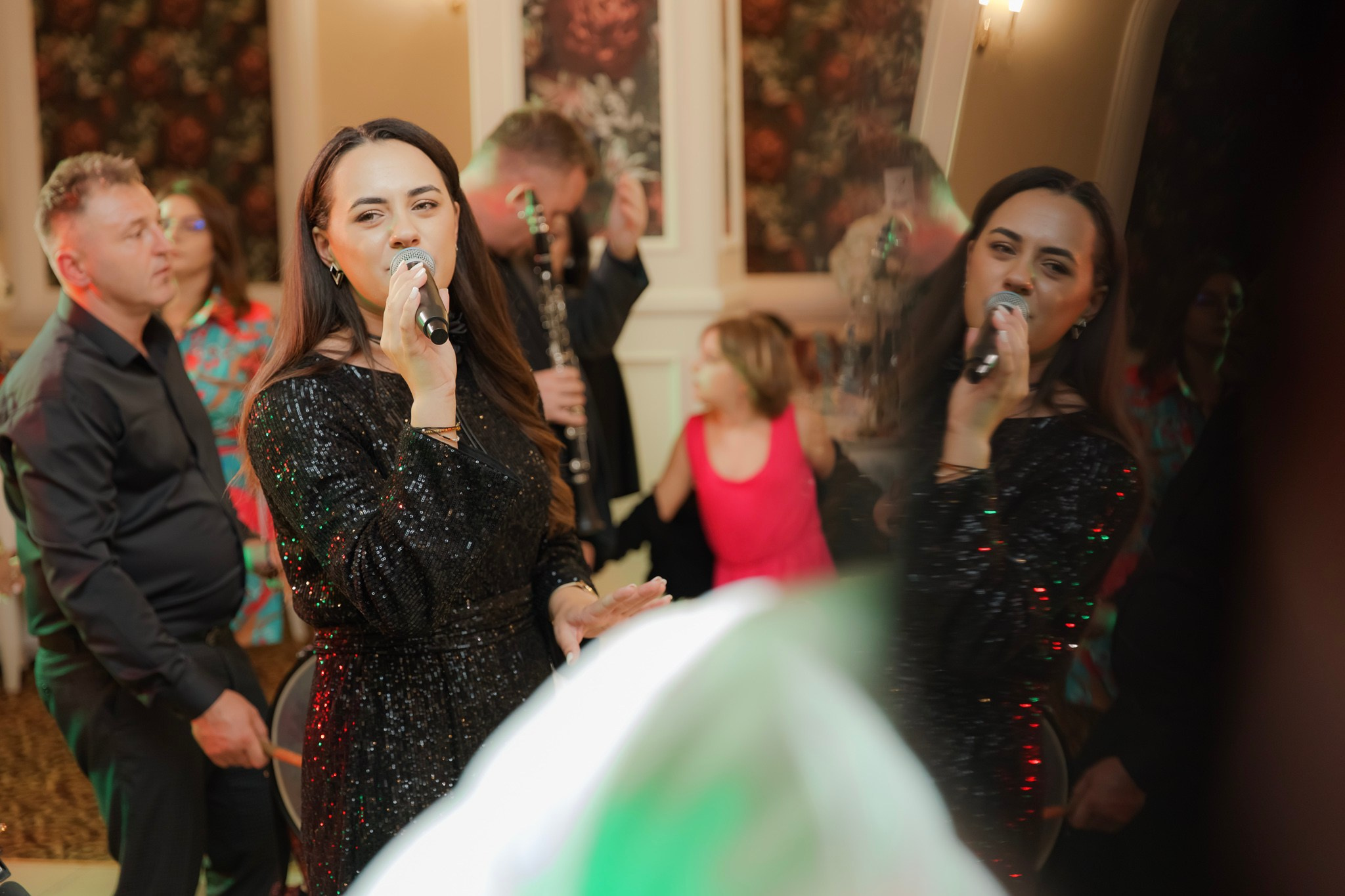 Mihai & Oana. Servicii foto-video profesionale, pentru momente de neuitat