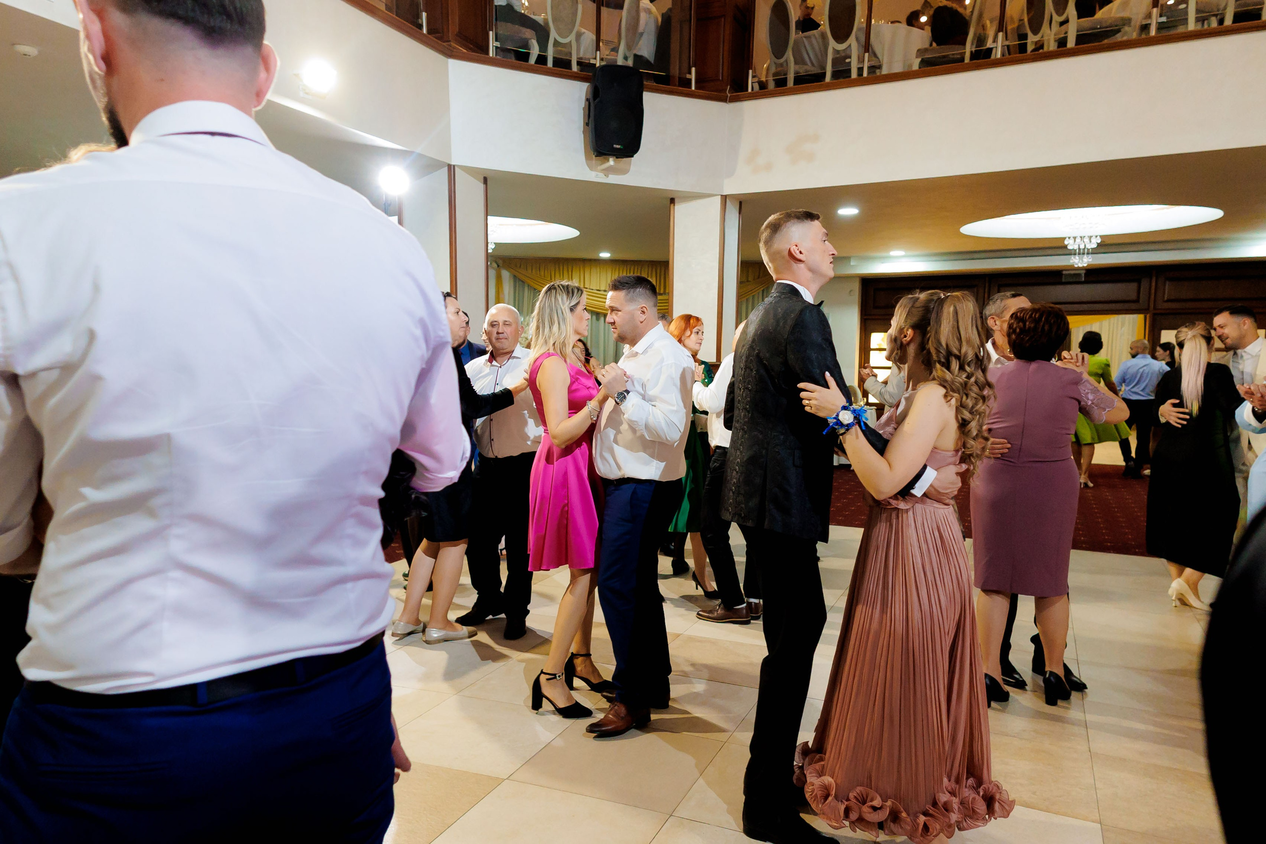 Loredana & Emilian – Ziua Nunții | Videografie - fotografie Botez Suceava, Iași, Botoșani. Servicii foto-video profesionale, pentru momente de neuitat