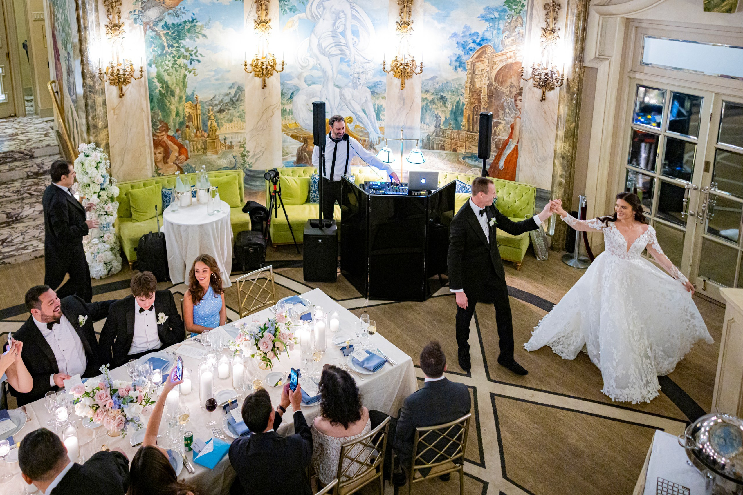 Shaun and Edelweis, A Taj Hotel. Wedding Photo & Video