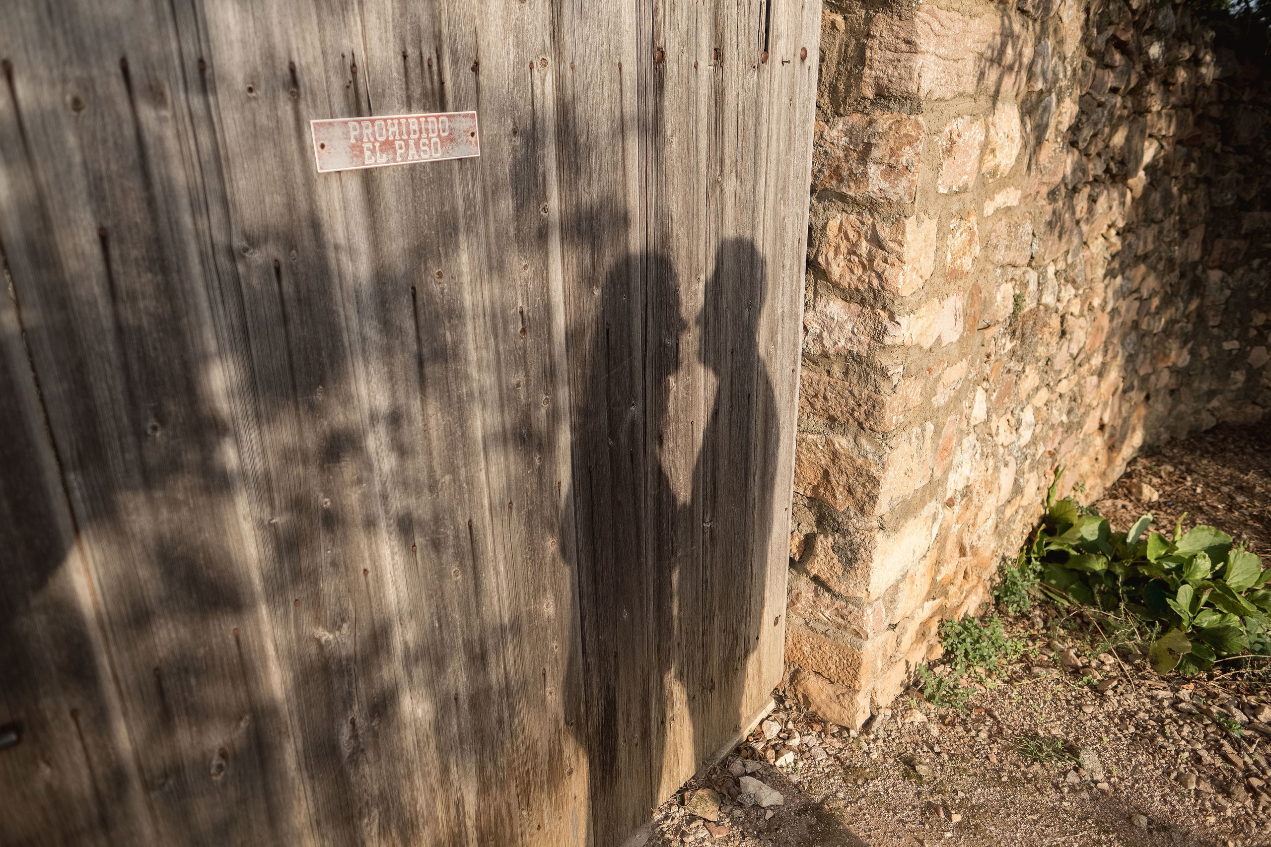 Reportaje de preboda en Alquezar de Clara y Nacho, fotografos Pirineos. PIXLOVE - Fotógrafos de bodas Huesca Pirineos Zaragoza
