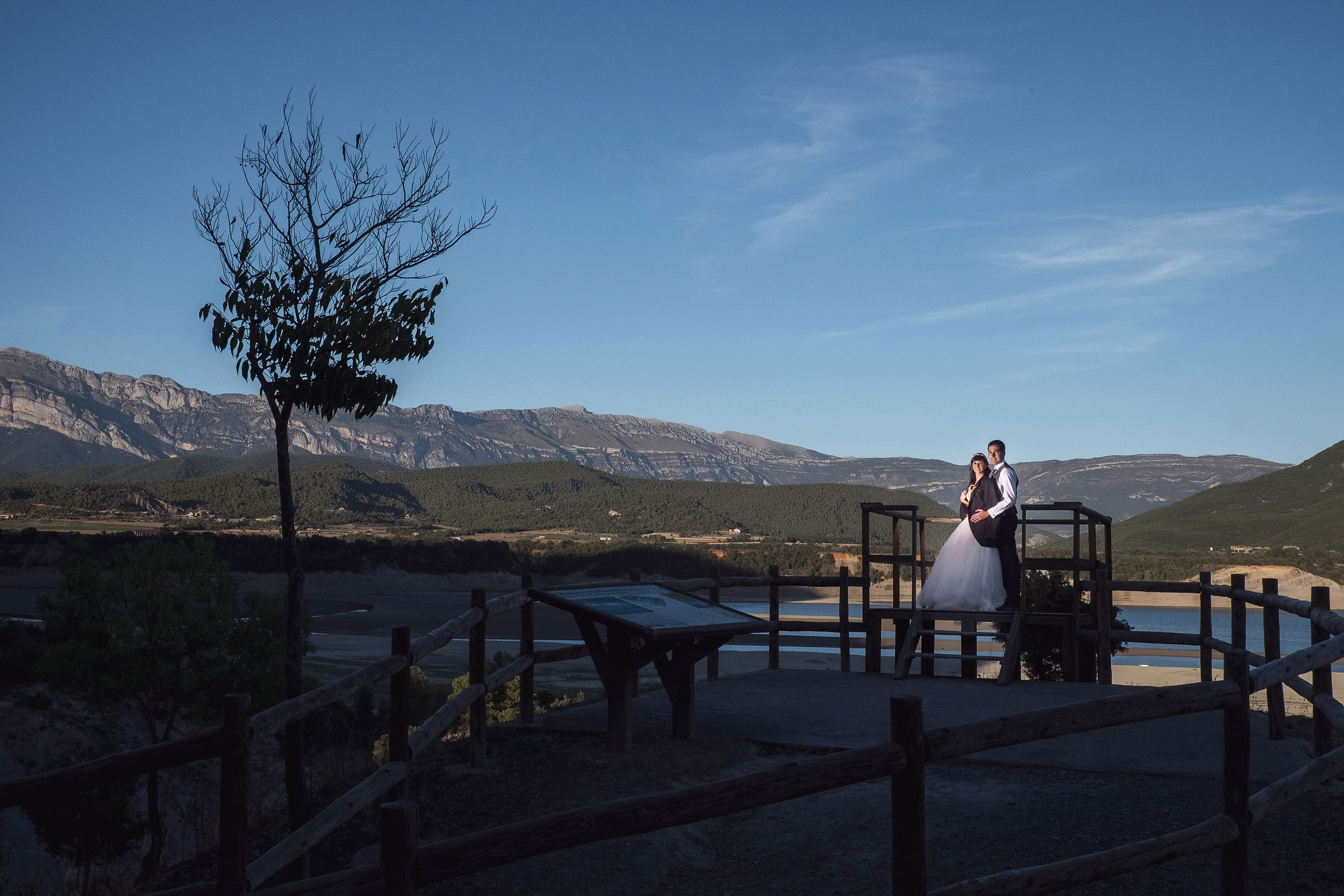 Postboda Morillo de Tou - Marta & Jorge - Fotografos boda Zaragoza. PIXLOVE - Fotógrafos de bodas Huesca Pirineos Zaragoza