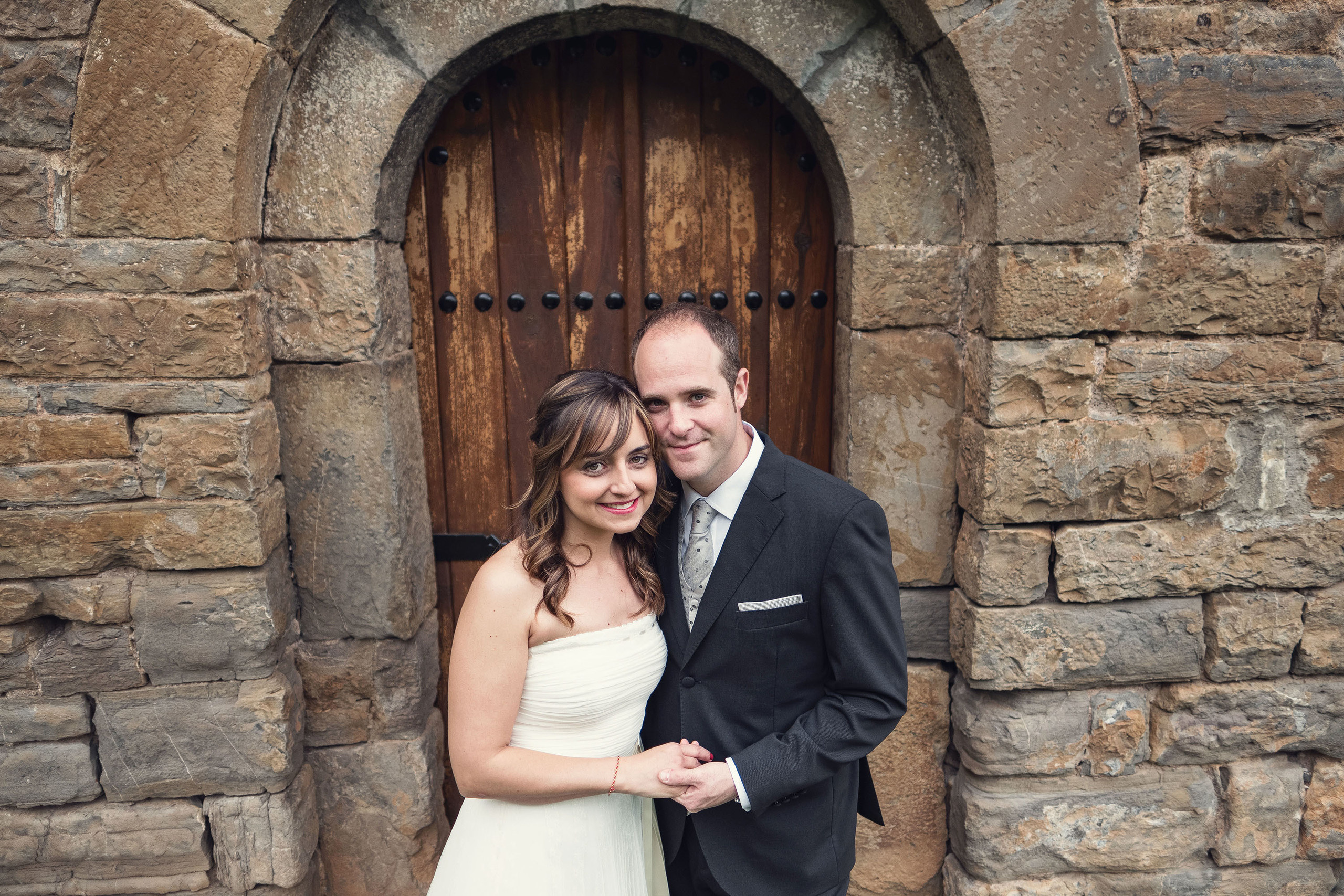 Postboda en el Monasterio de Obarra - Iglesia Santa María | Patri & Da. PIXLOVE - Fotógrafos de bodas Huesca Pirineos Zaragoza