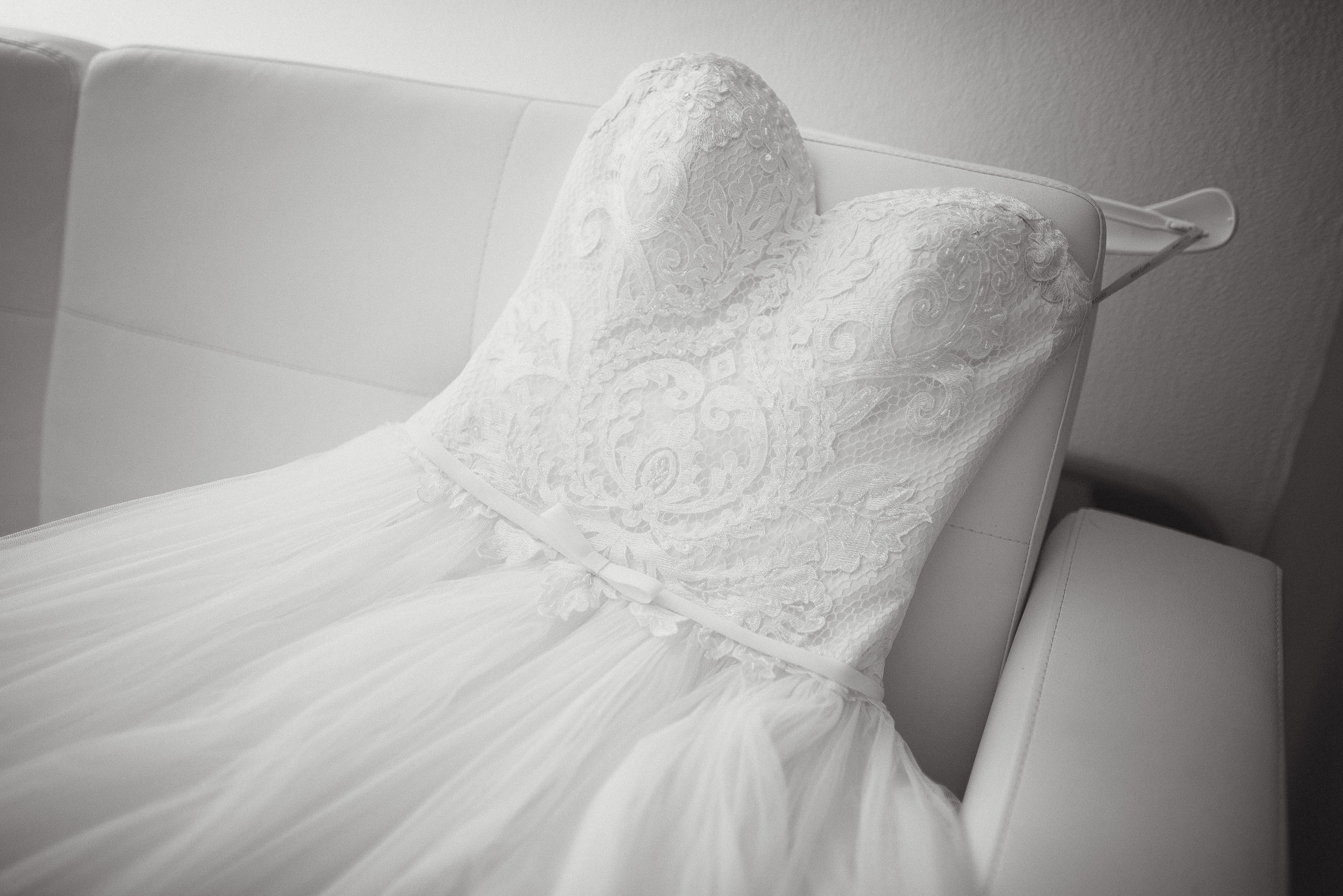 Boda Finca Sansui Zaragoza - Marta &J orge - Iglesia de Santa Isabel. PIXLOVE - Fotógrafos de bodas Huesca Pirineos Zaragoza