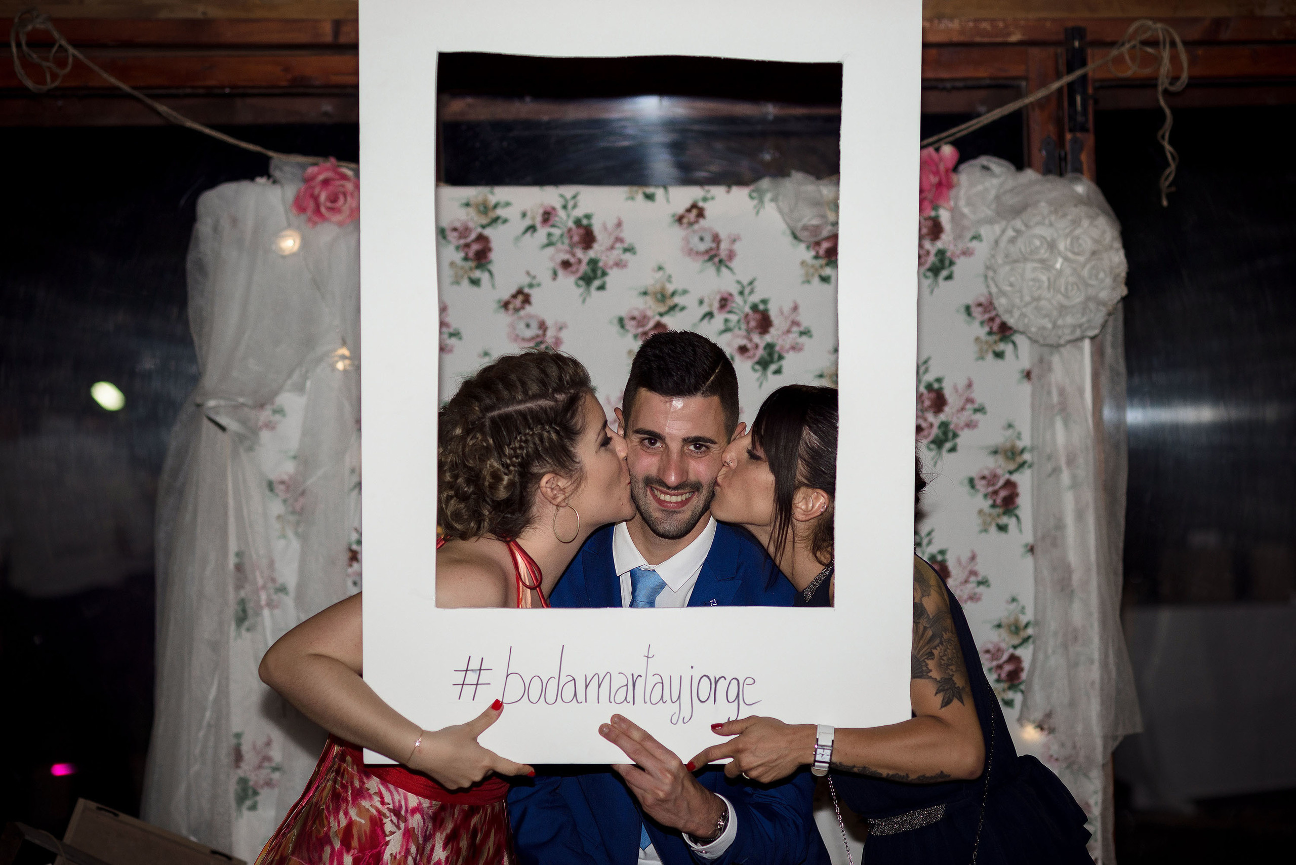 Boda Finca Sansui Zaragoza - Marta &J orge - Iglesia de Santa Isabel. PIXLOVE - Fotógrafos de bodas Huesca Pirineos Zaragoza