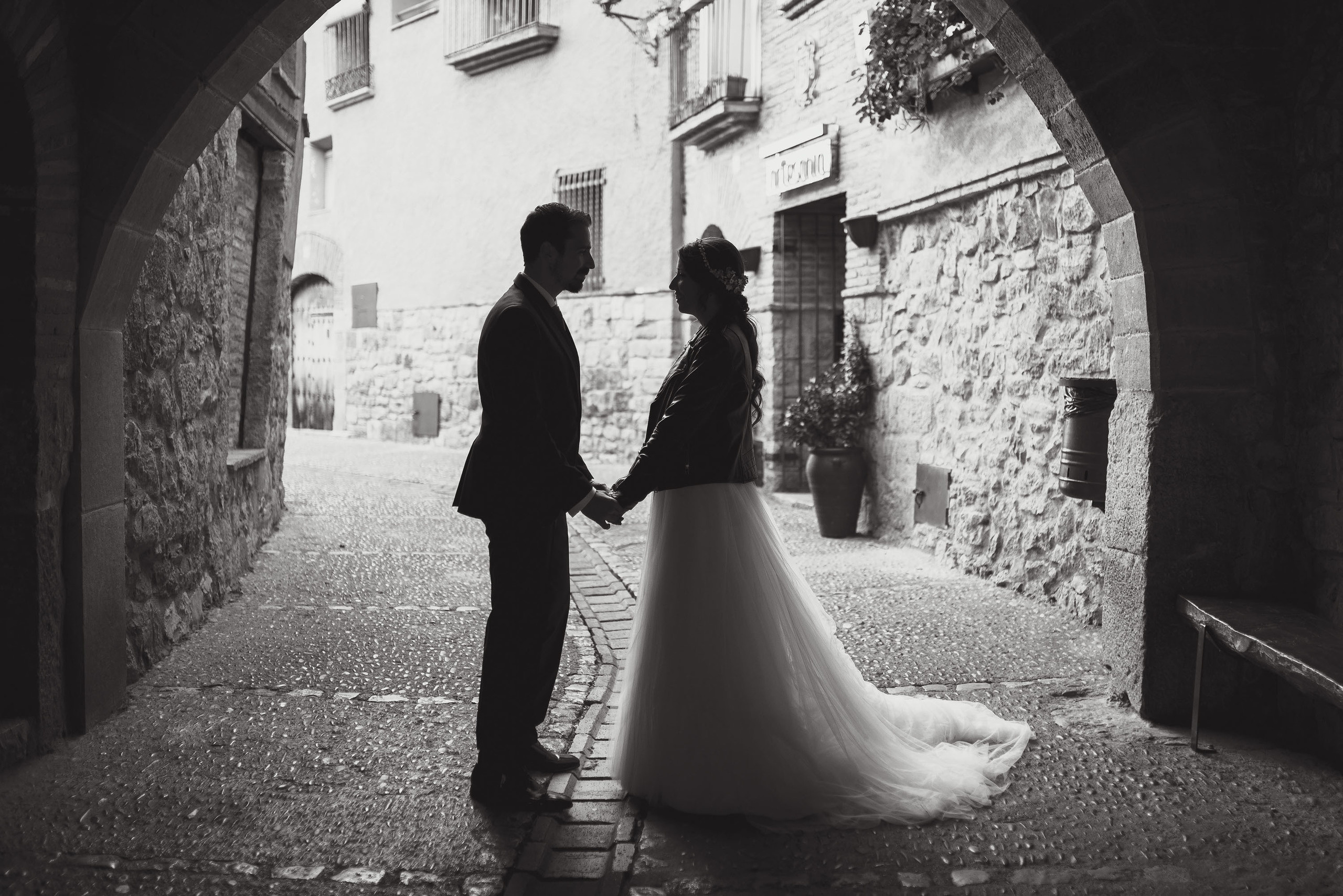 Postboda Alquezar - Patricia & Guillermo / Preboda en Pirineo. PIXLOVE - Fotógrafos de bodas Huesca Pirineos Zaragoza
