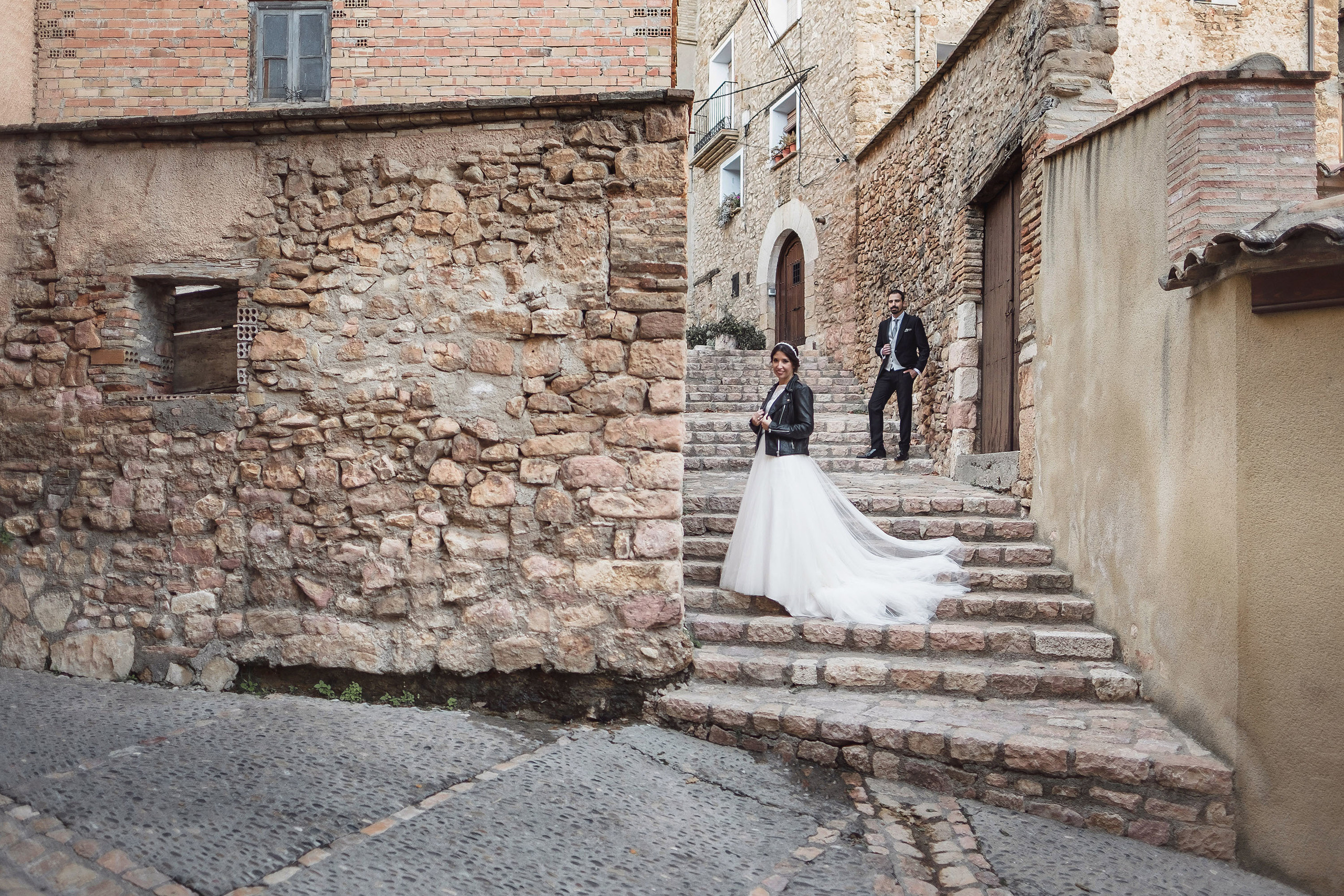 Postboda Alquezar - Patricia & Guillermo / Preboda en Pirineo. PIXLOVE - Fotógrafos de bodas Huesca Pirineos Zaragoza