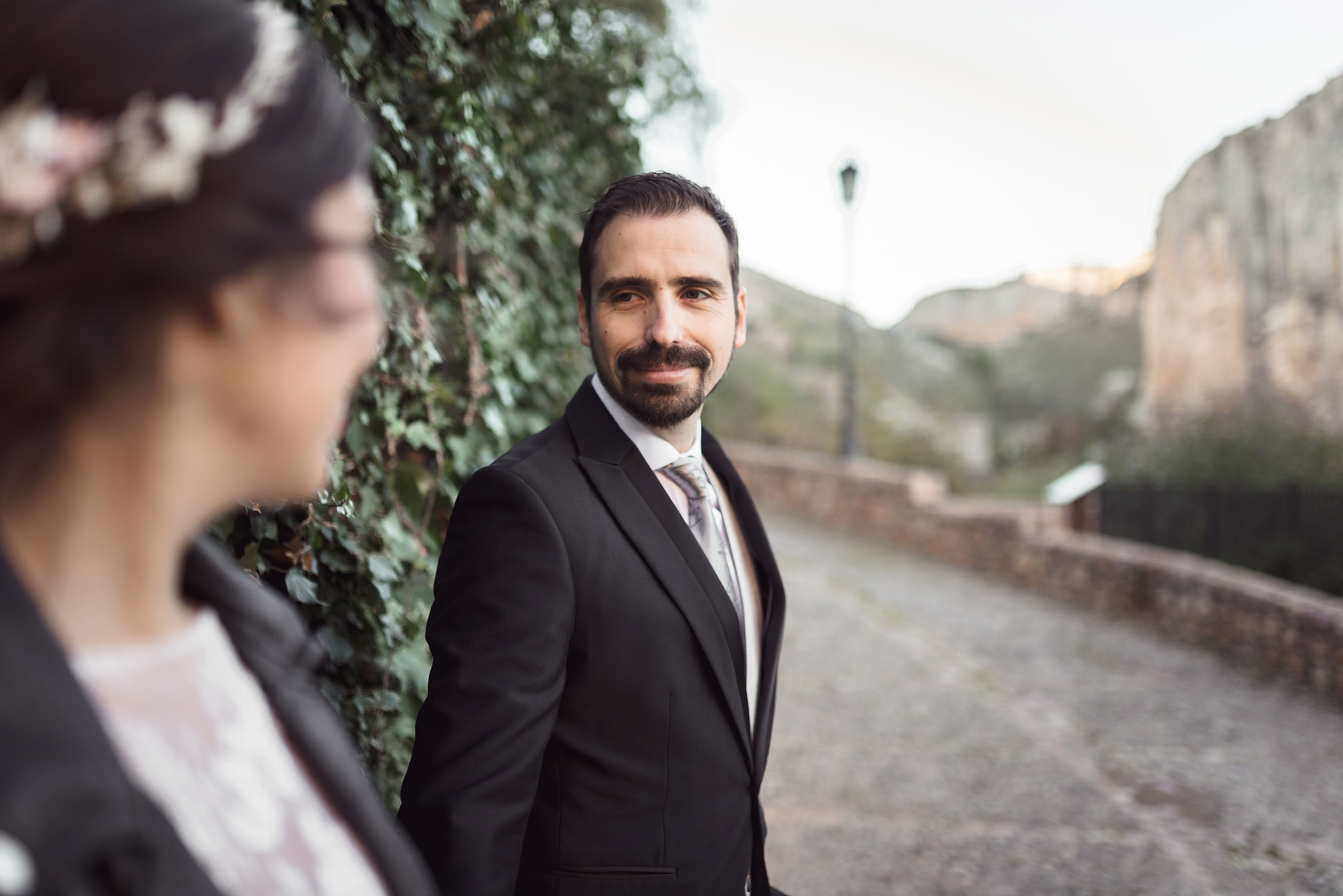 Postboda Alquezar - Patricia & Guillermo / Preboda en Pirineo. PIXLOVE - Fotógrafos de bodas Huesca Pirineos Zaragoza