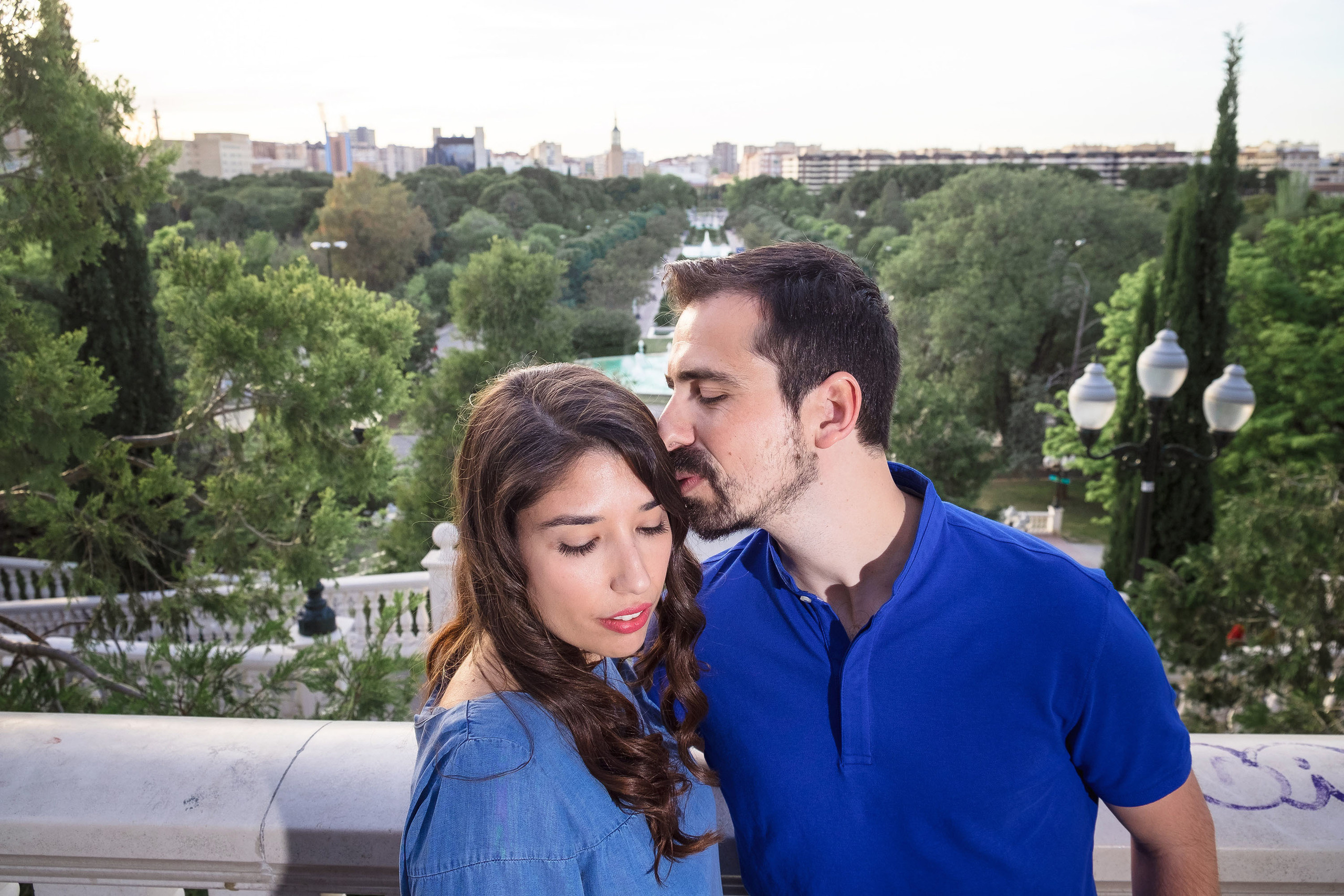 Preboda Parque Grande José Antonio Labordeta / Fotografo Zaragoza. PIXLOVE - Fotógrafos de bodas Huesca Pirineos Zaragoza