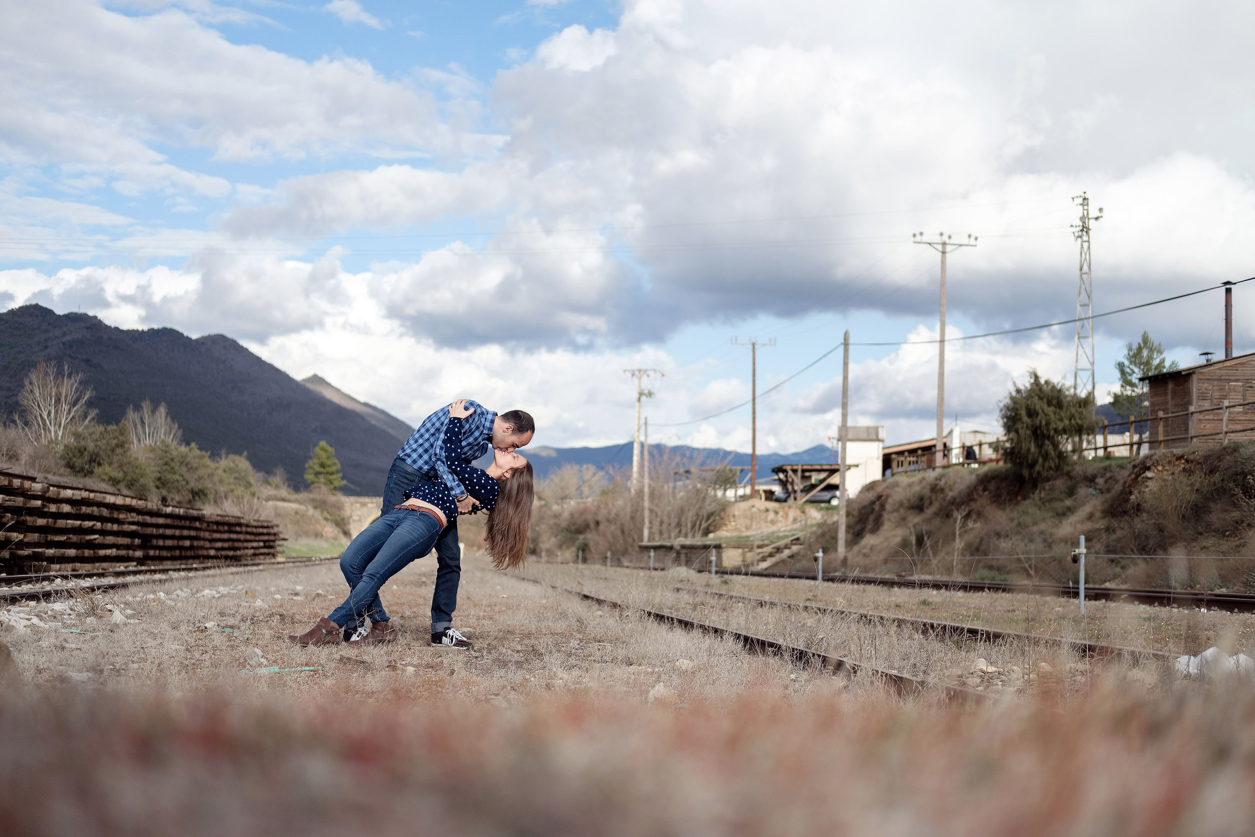 Preboda La Peña Estación, Pirineos - Ana y David -. PIXLOVE - Fotógrafos de bodas Huesca Pirineos Zaragoza