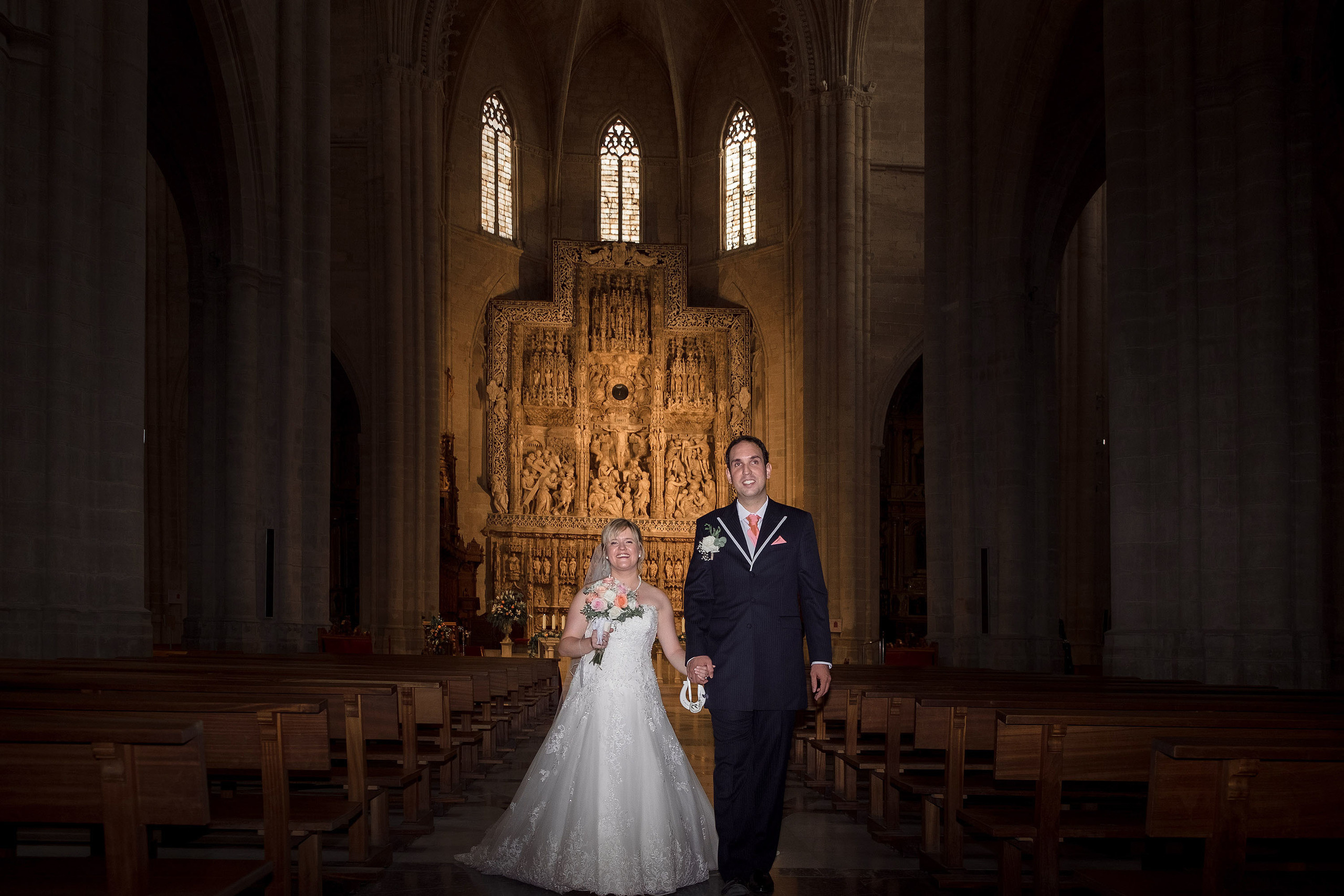 Boda Catedral Huesca - Abba Hotel - Hannah & Sergio. PIXLOVE - Fotógrafos de bodas Huesca Pirineos Zaragoza