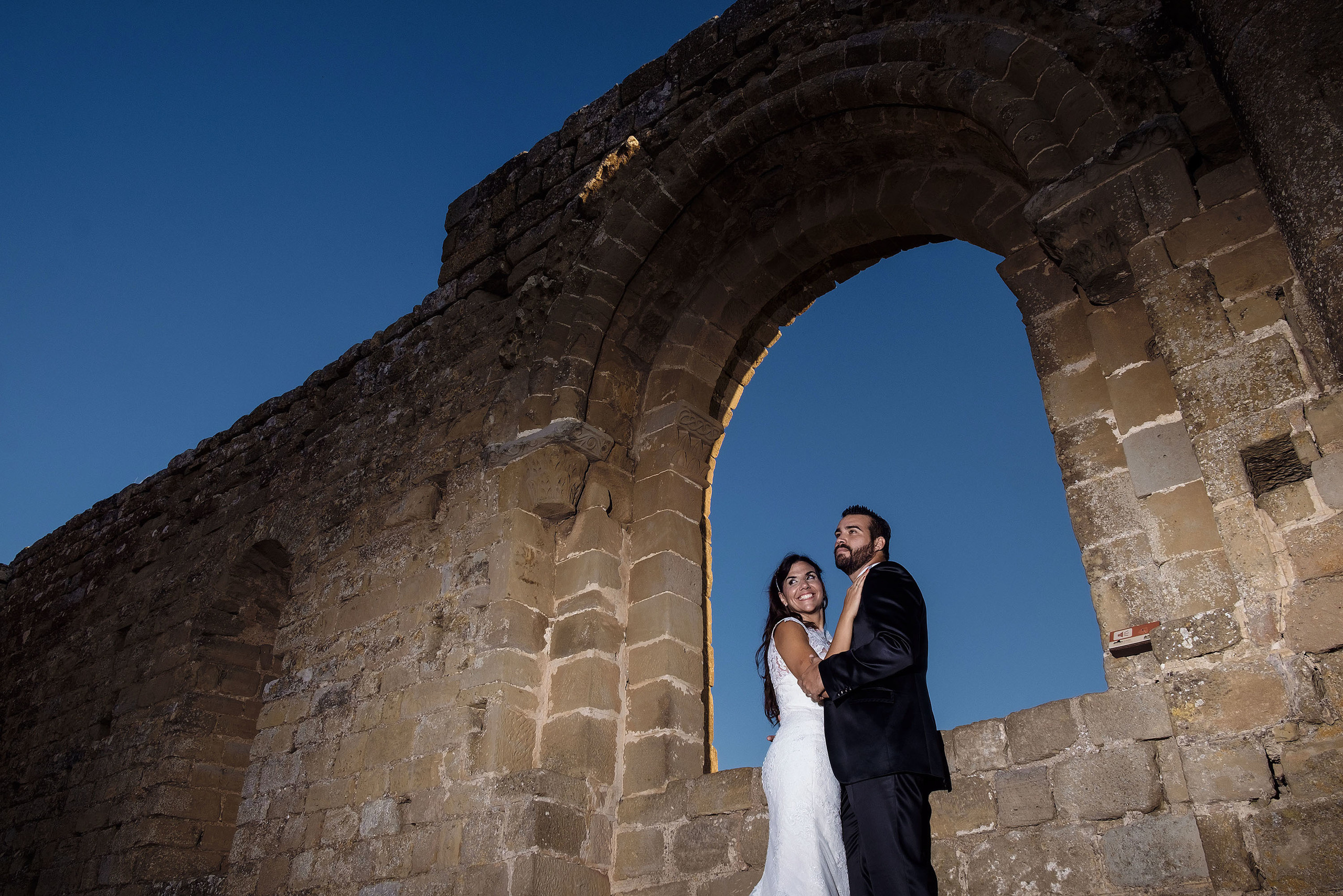 Postboda Castillo de Loarre - Patricia & Diego - Bodas Pirineo, Huesca. PIXLOVE - Fotógrafos de bodas Huesca Pirineos Zaragoza