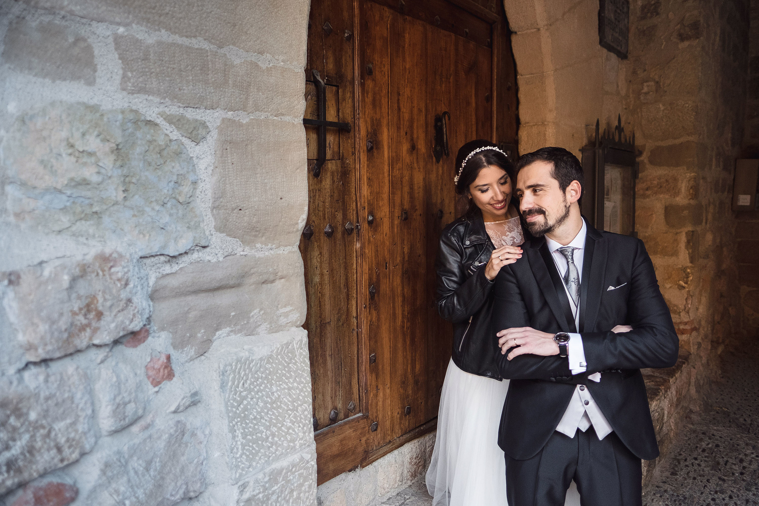 Postboda Alquezar - Patricia & Guillermo / Preboda en Pirineo. PIXLOVE - Fotógrafos de bodas Huesca Pirineos Zaragoza