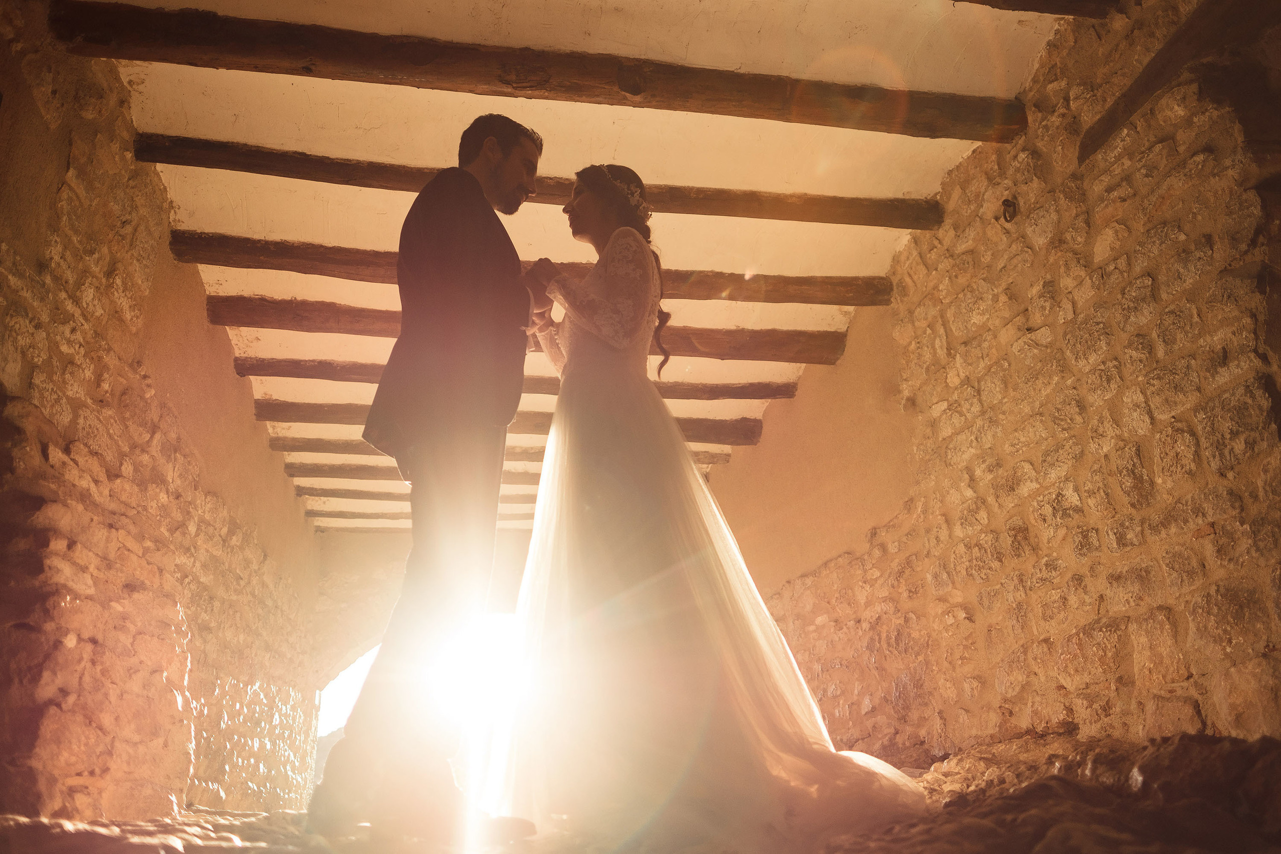 Postboda Alquezar - Patricia & Guillermo / Preboda en Pirineo. PIXLOVE - Fotógrafos de bodas Huesca Pirineos Zaragoza