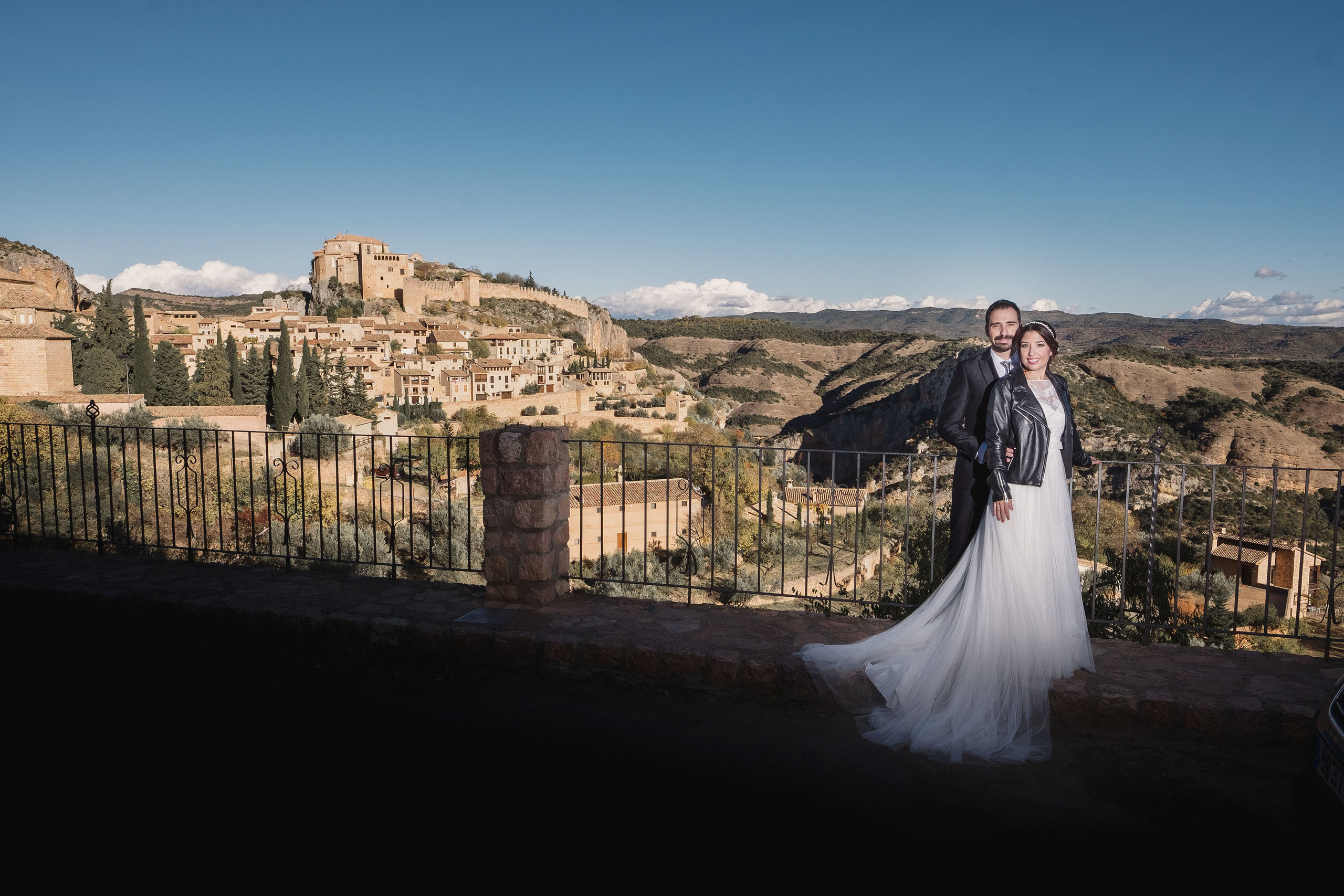 Postboda Alquezar - Patricia & Guillermo / Preboda en Pirineo. PIXLOVE - Fotógrafos de bodas Huesca Pirineos Zaragoza