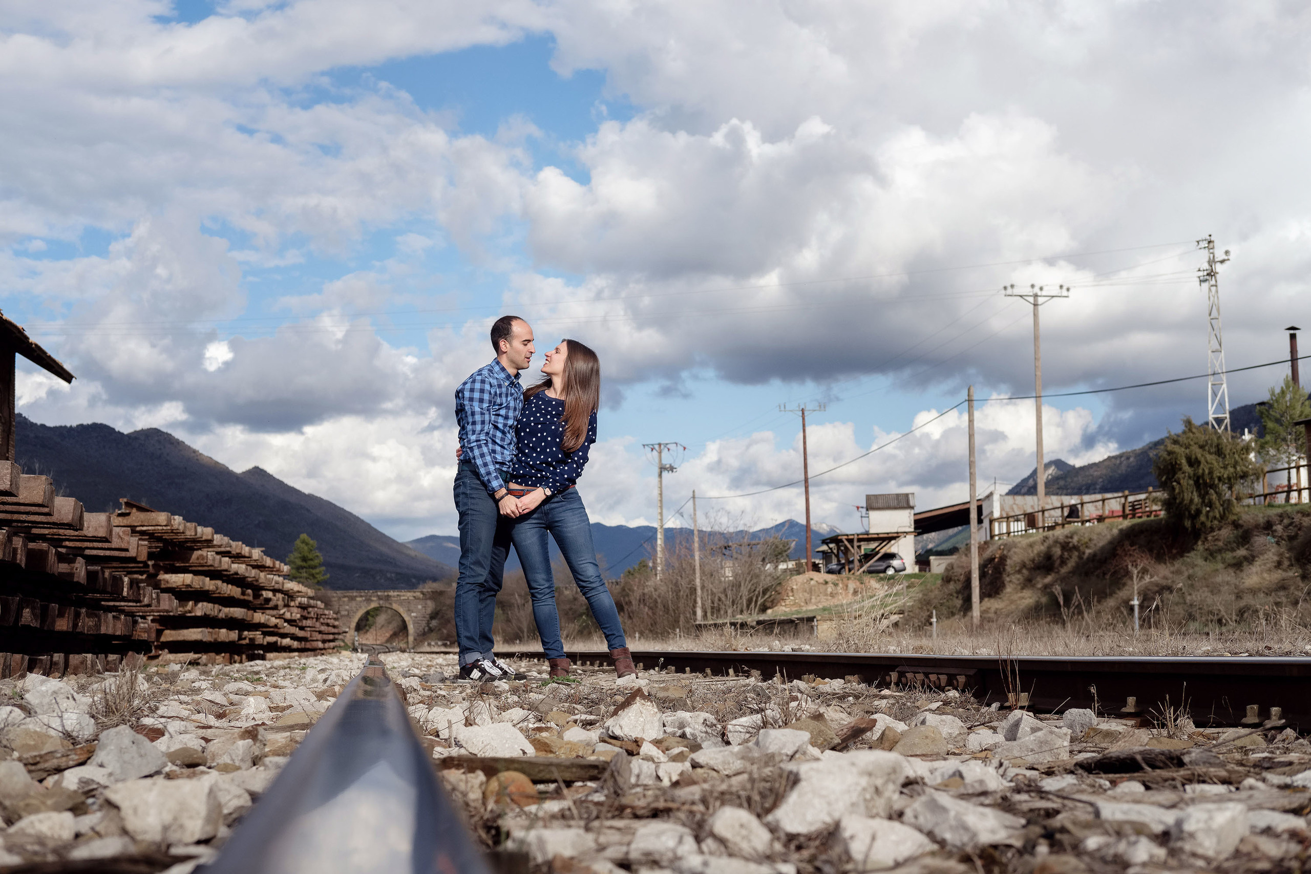 Preboda La Peña Estación, Pirineos - Ana y David -. PIXLOVE - Fotógrafos de bodas Huesca Pirineos Zaragoza