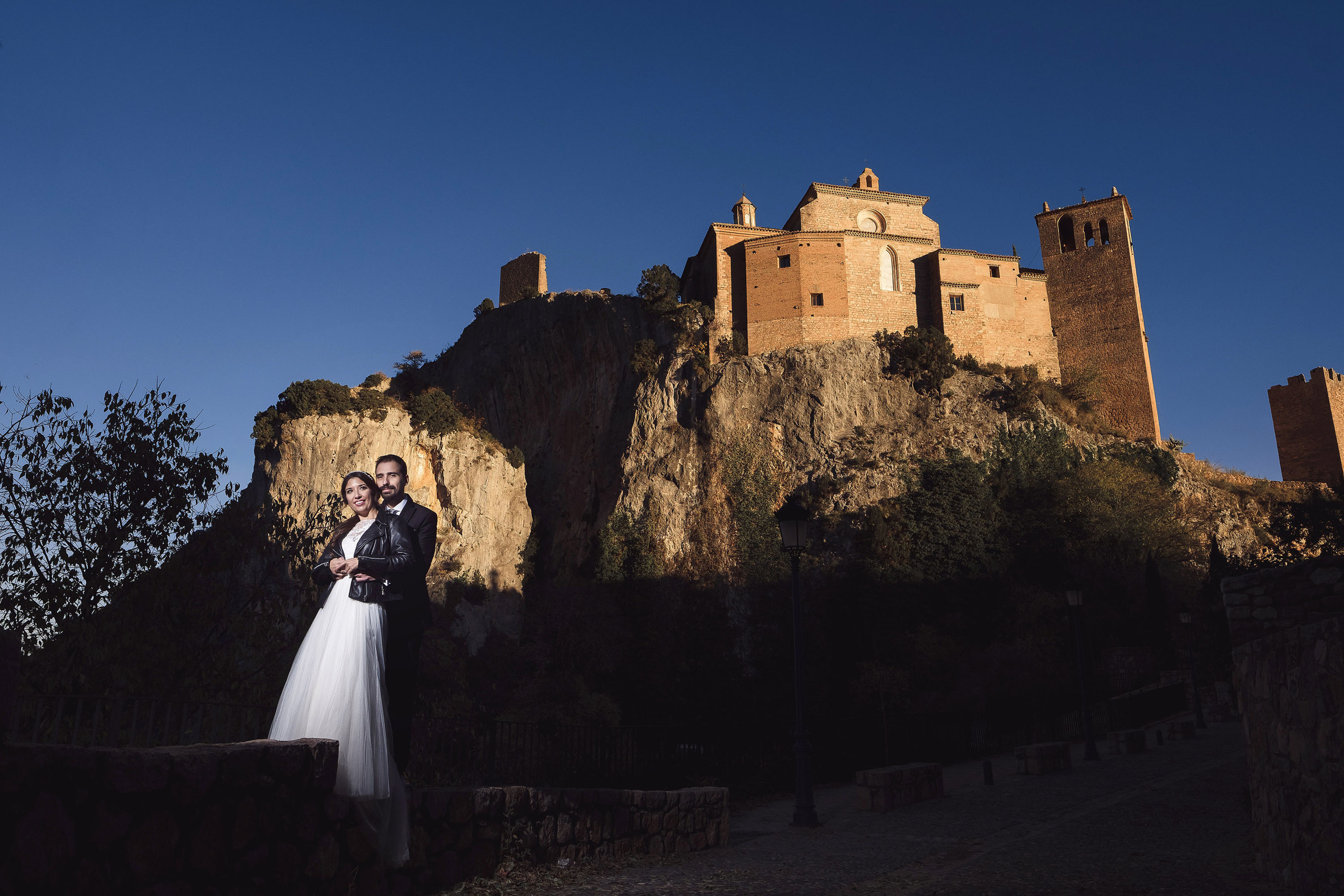 Postboda Alquezar - Patricia & Guillermo / Preboda en Pirineo. PIXLOVE - Fotógrafos de bodas Huesca Pirineos Zaragoza