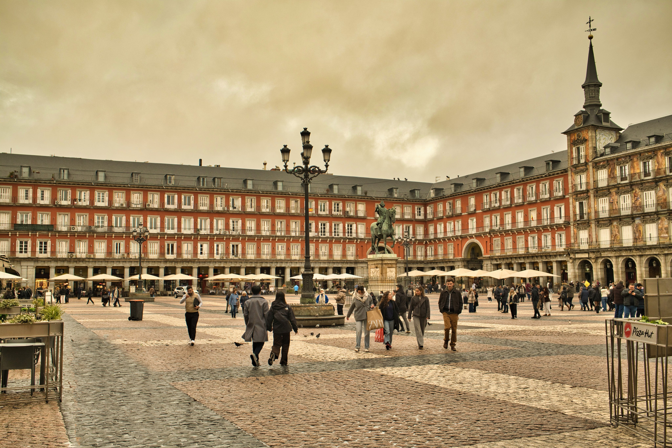 Fotógrafo. Fotógrafo de bodas, familiar, niños y modelos en Madrid, Julio César Bustamante