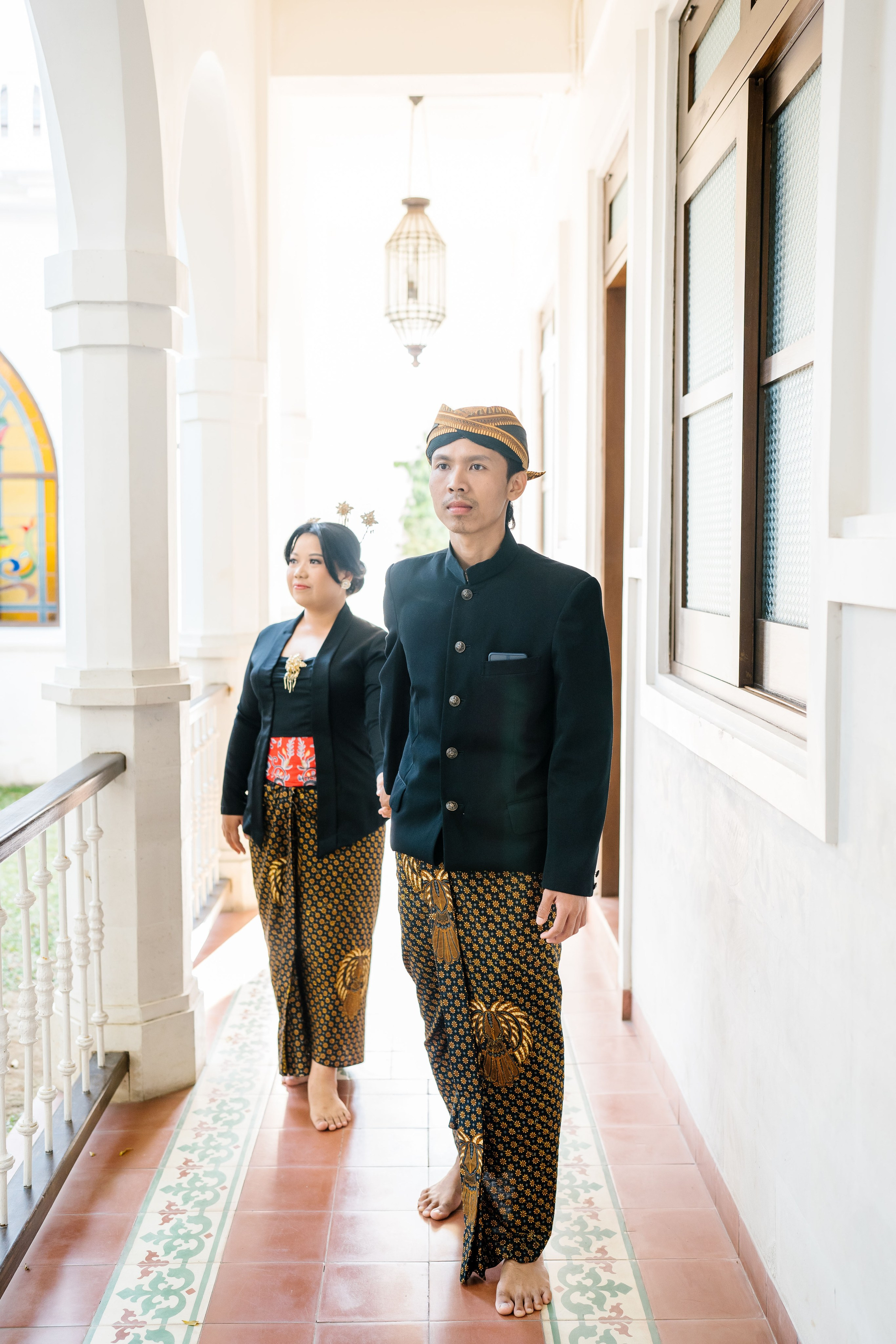 Prewedding Photo Shoot with Javanese style. Female Photographer in Bali