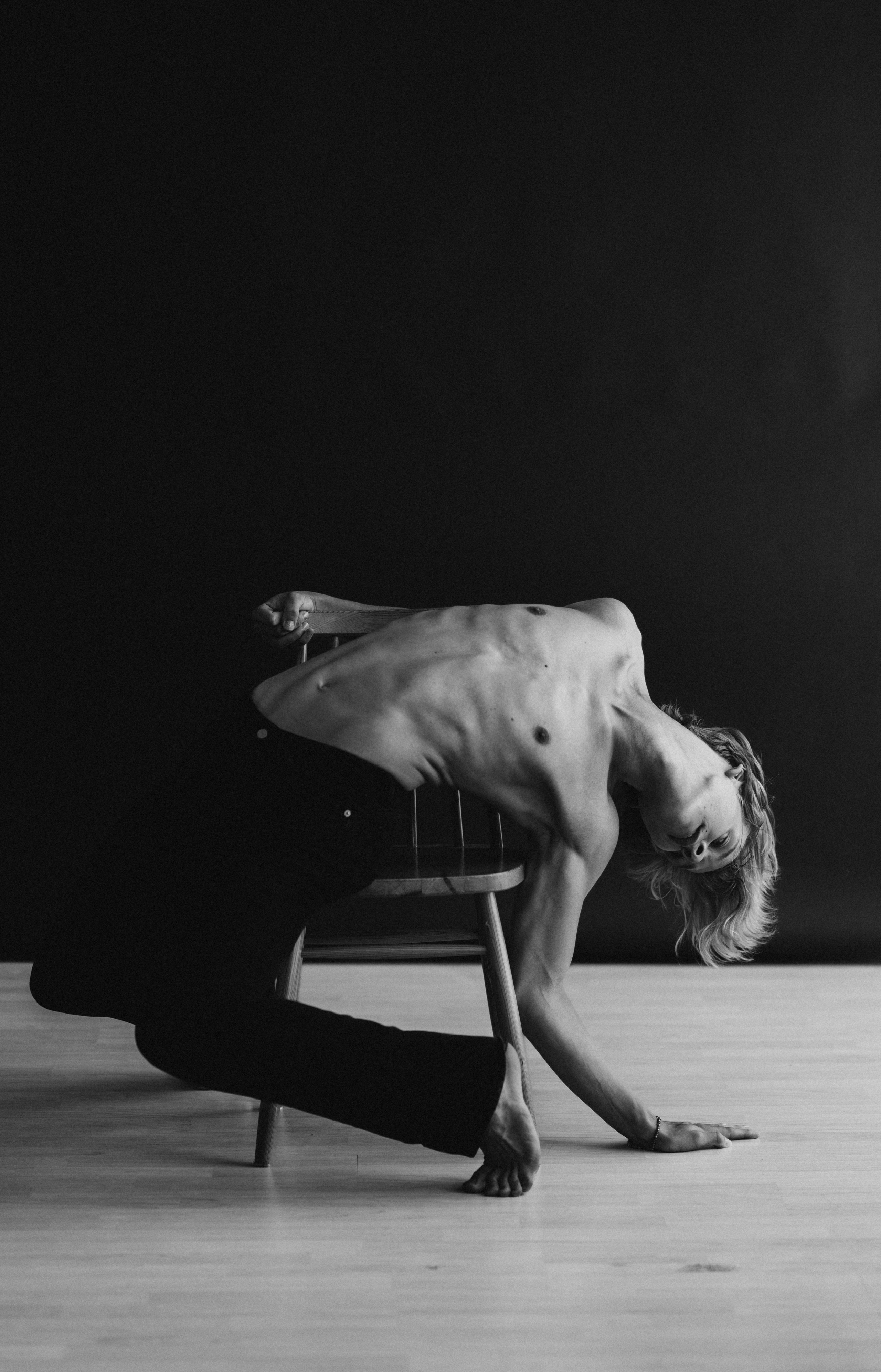DANCERS. Victoria Olonen – Cinematic Portrait Artist | Helsinki & Europe
