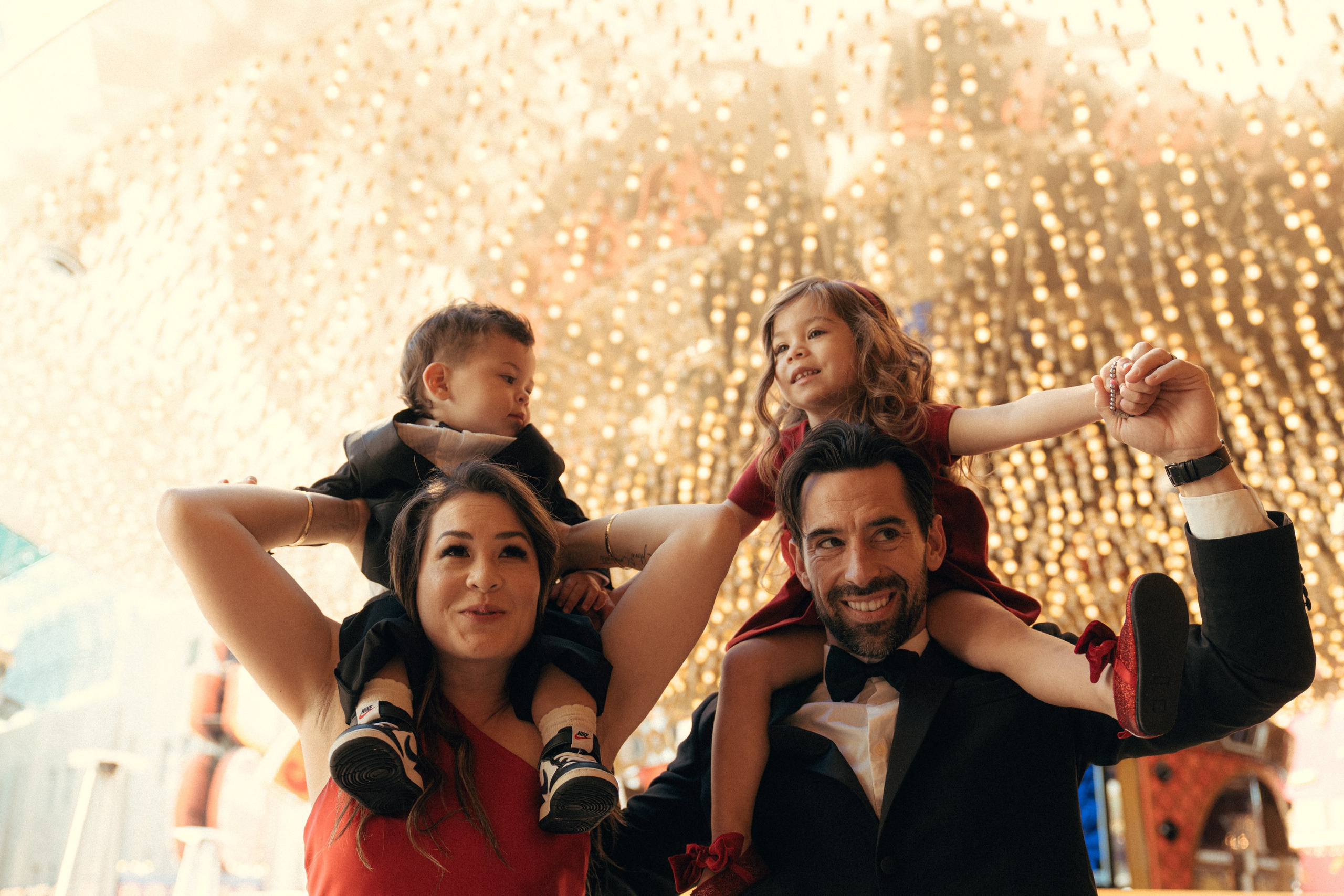 Brianna, Glenn, Jojo and Emmett. Wedding & elopement photographer Viktoriya Kravtsov. Las Vegas