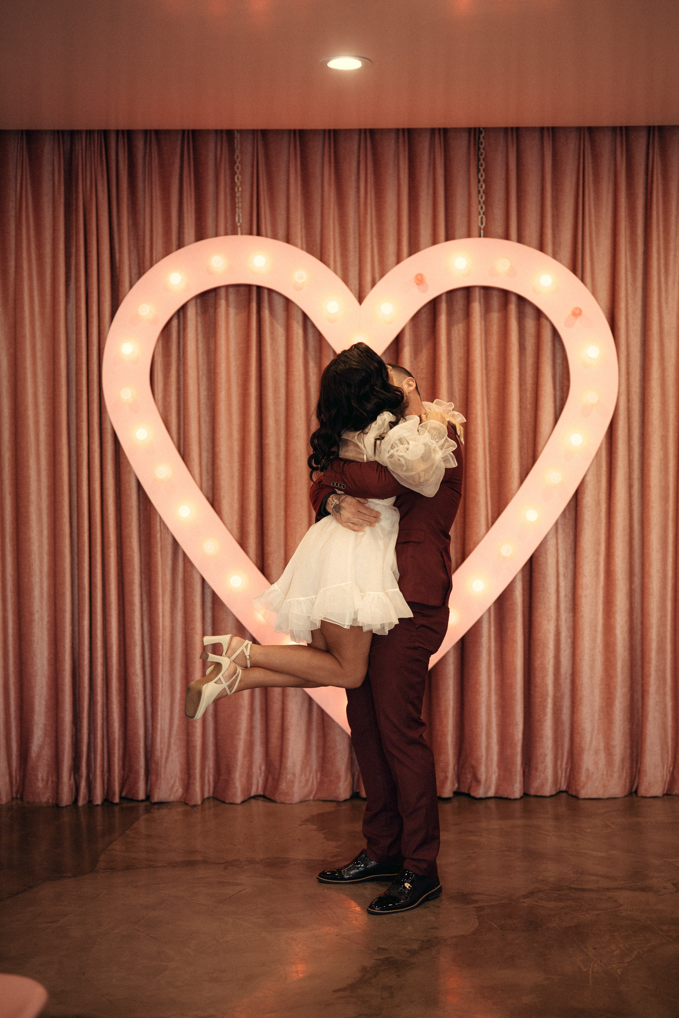 Miranda&Austin. Wedding & elopement photographer Viktoriya Kravtsov. Las Vegas