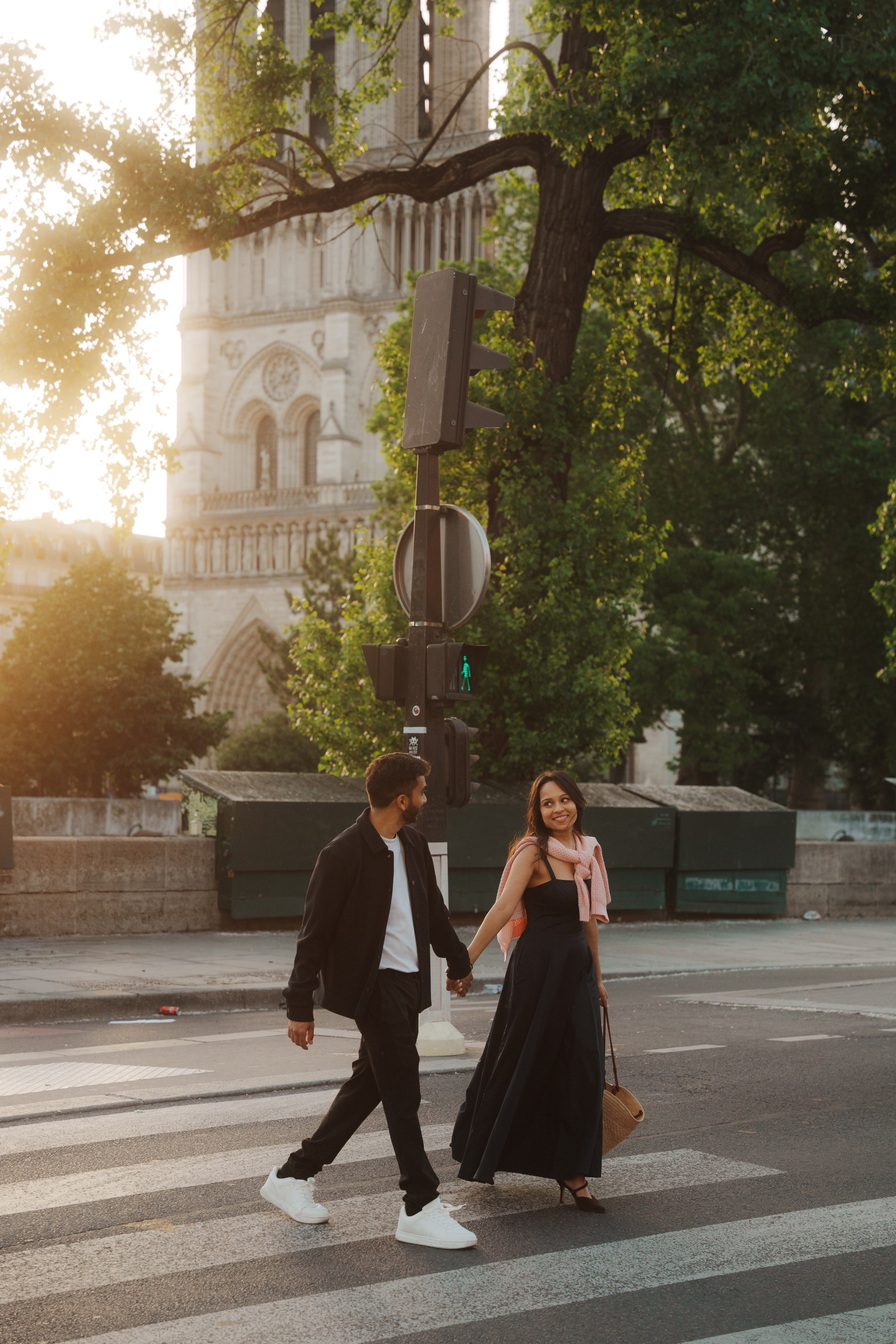 Spring Couple Photoshoot in Paris