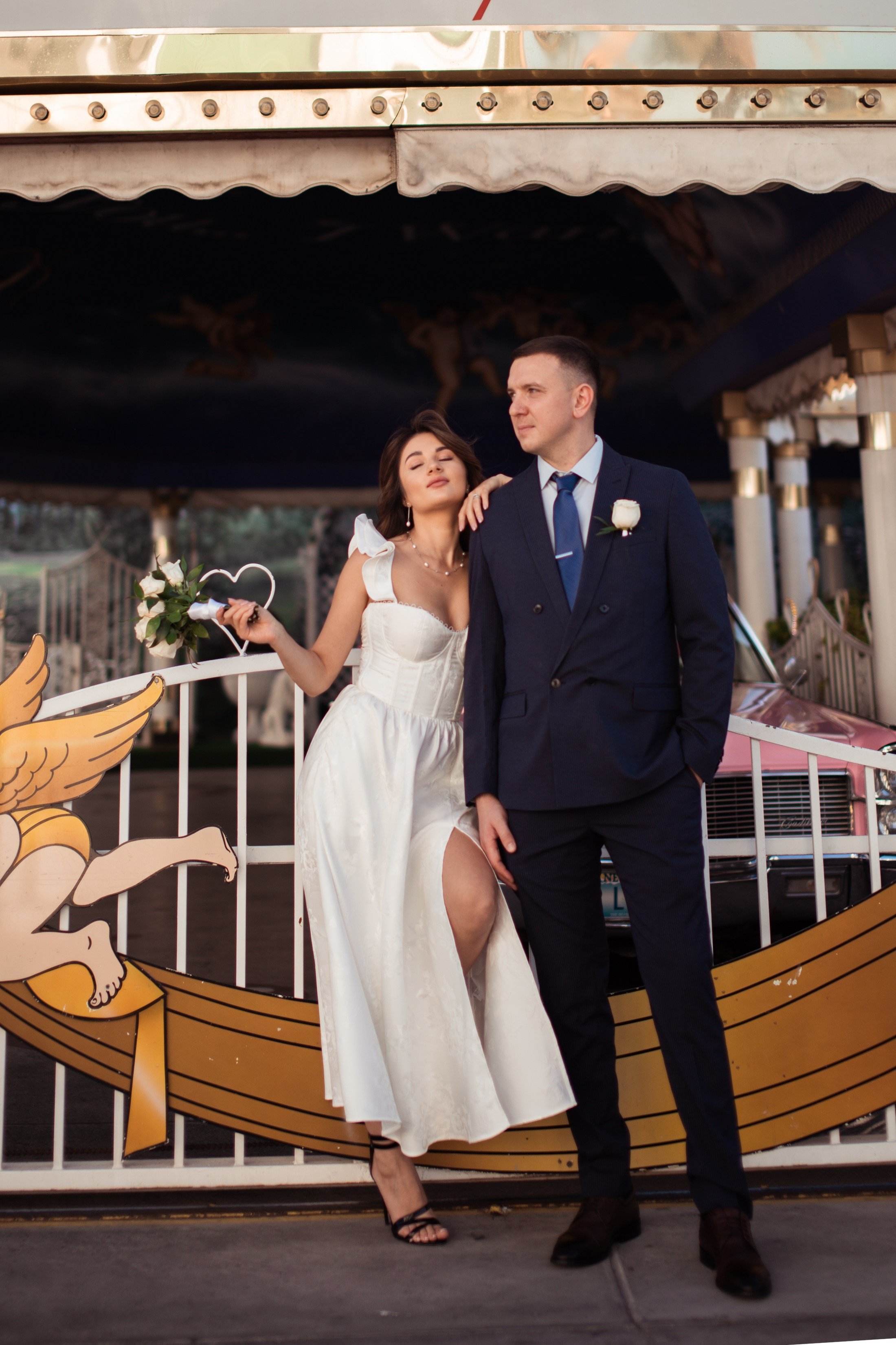 A&R. Wedding & elopement photographer Viktoriya Kravtsov. Las Vegas