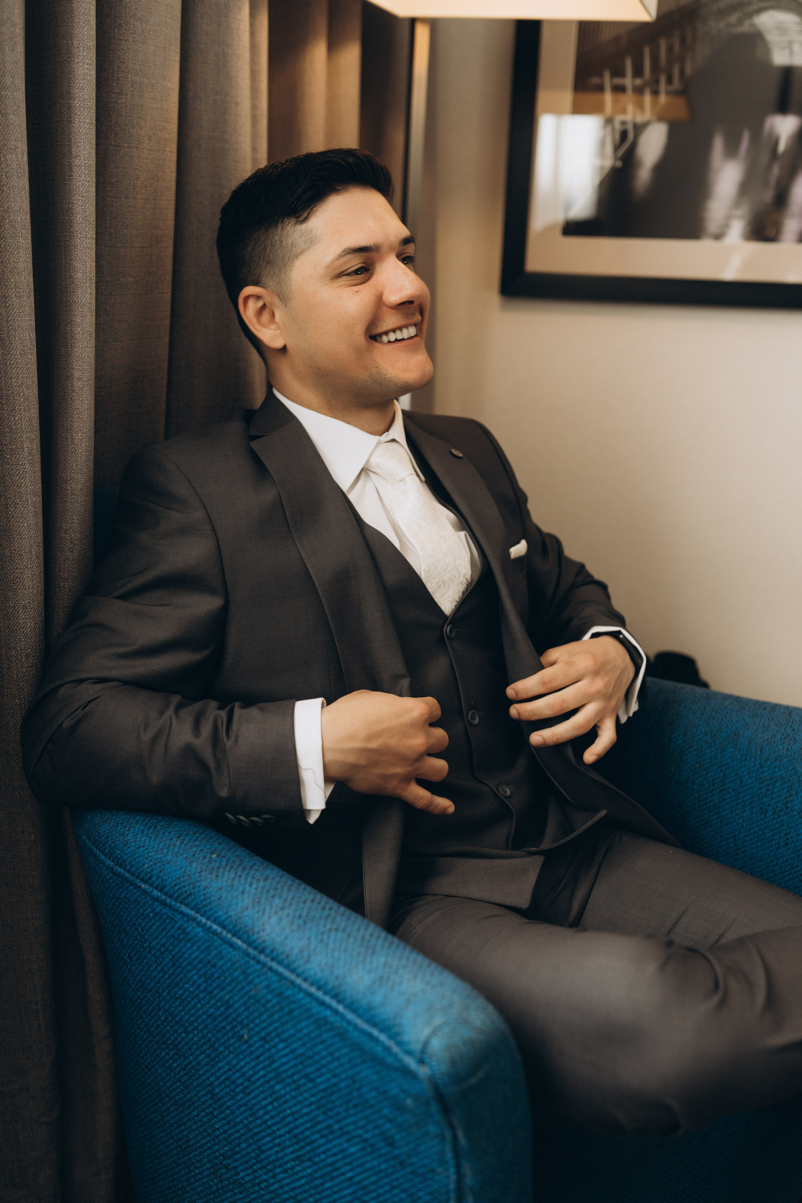 Megan & Oneias. Main