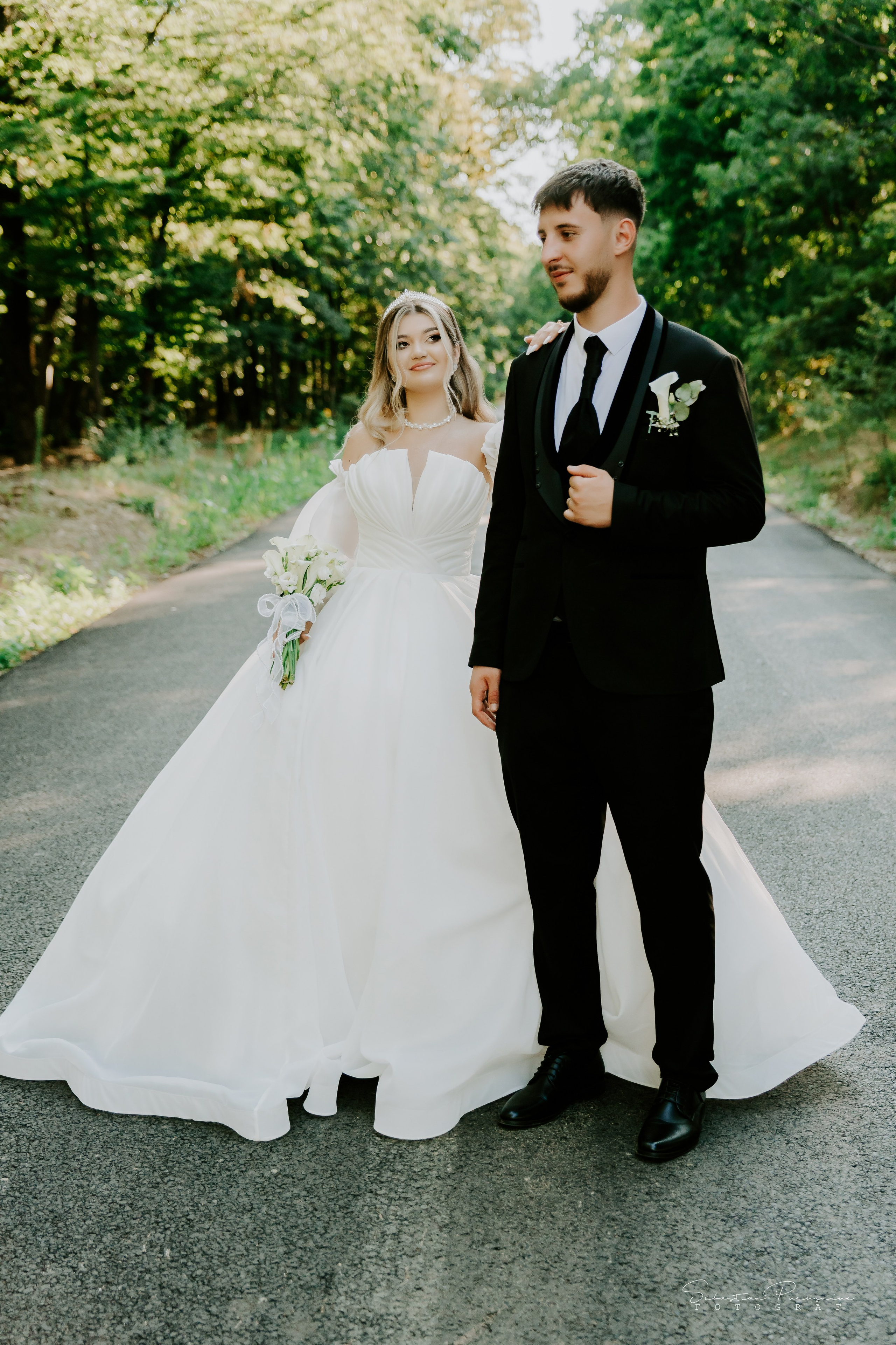 Bianca & Iulian. Sebastian Purusniuc Fotograf - Iasi