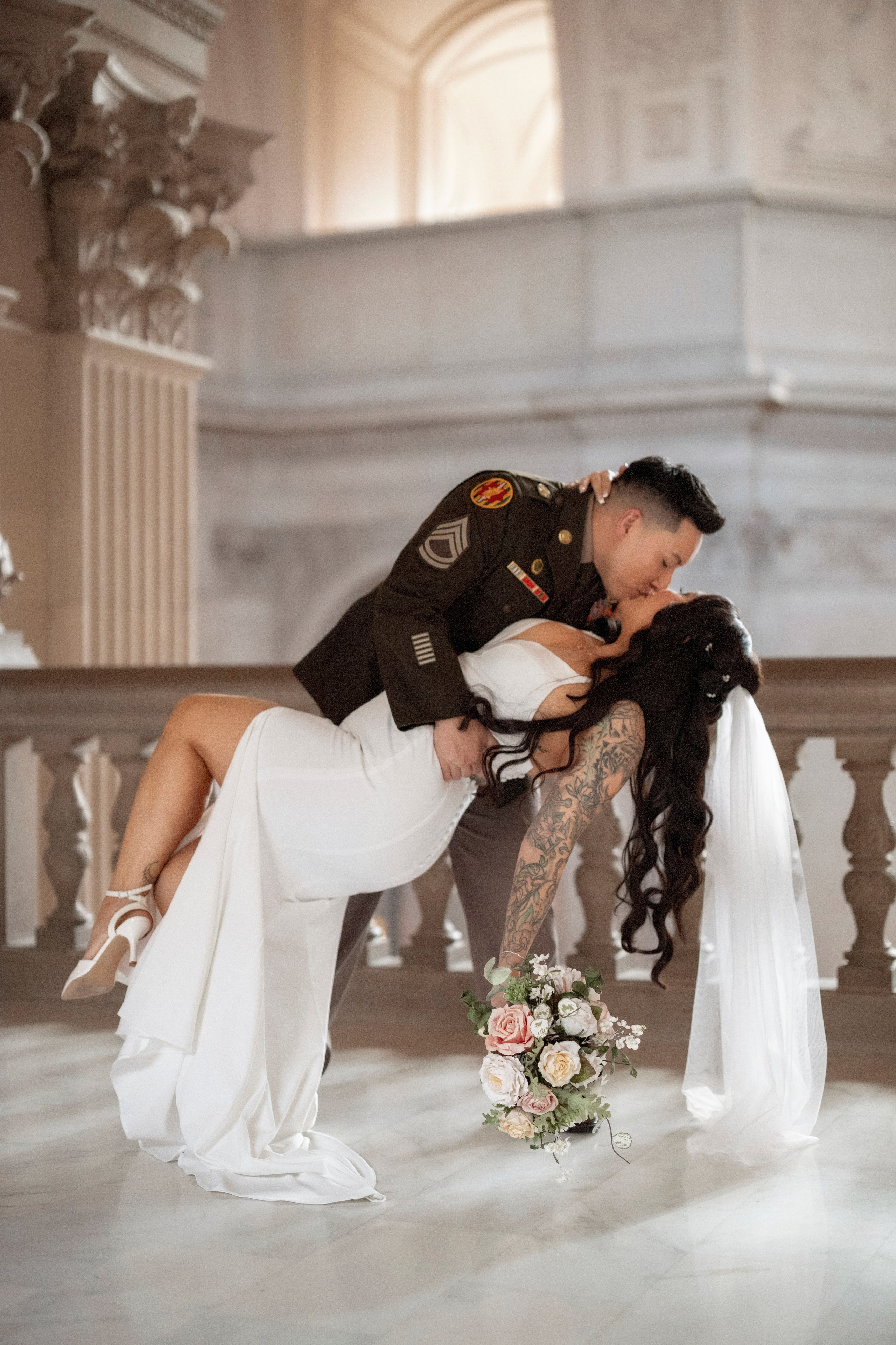 SF City Hall Wedding. Bay Area Photographer: family, maternity, love story, wedding