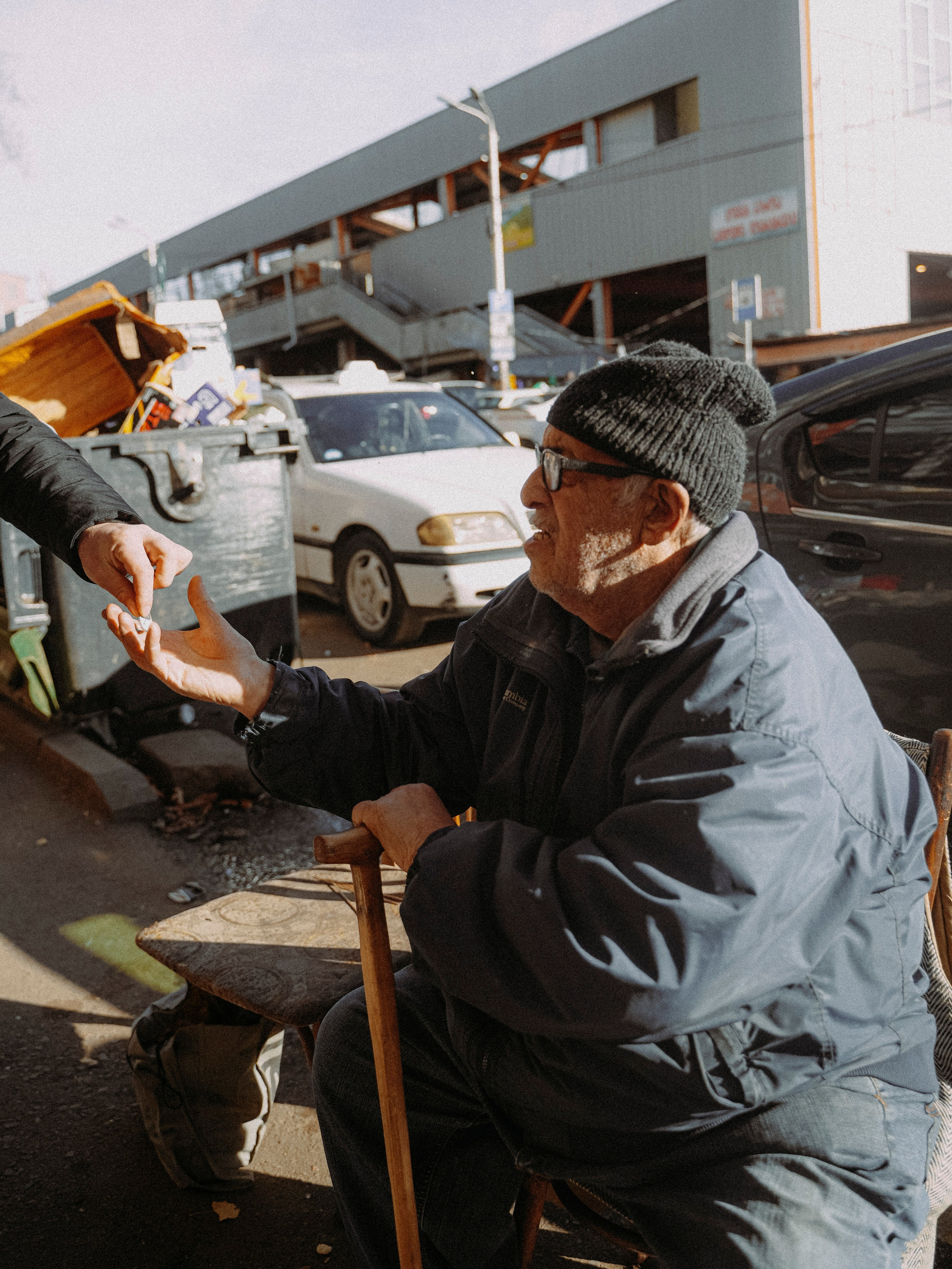 ТБИЛИСИ 2023-2024. Стрит-фотография, полная абсурда, идиотизма и красоты