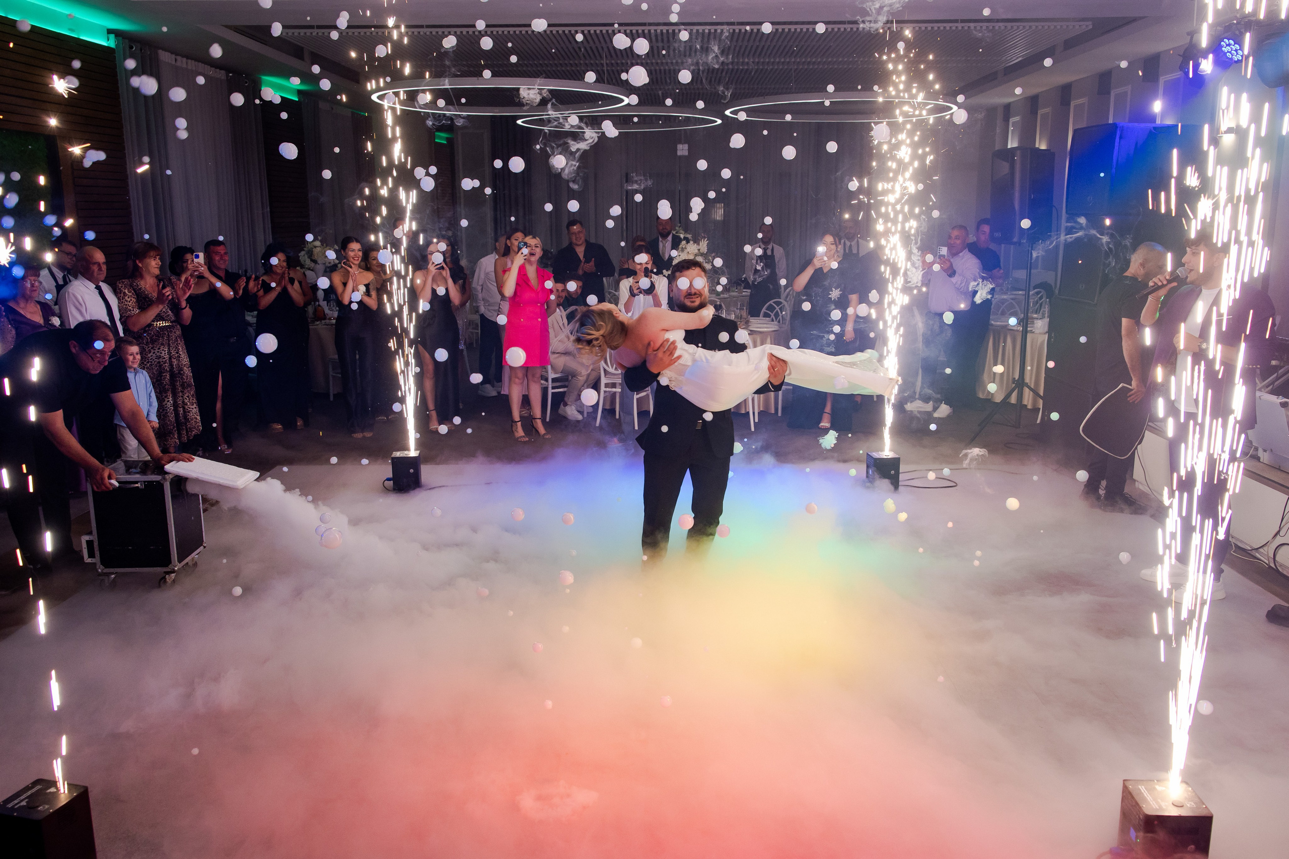 Portofoliu. Fotograf de nunta — Ionut Belea dar si evenimente corporate din Romania