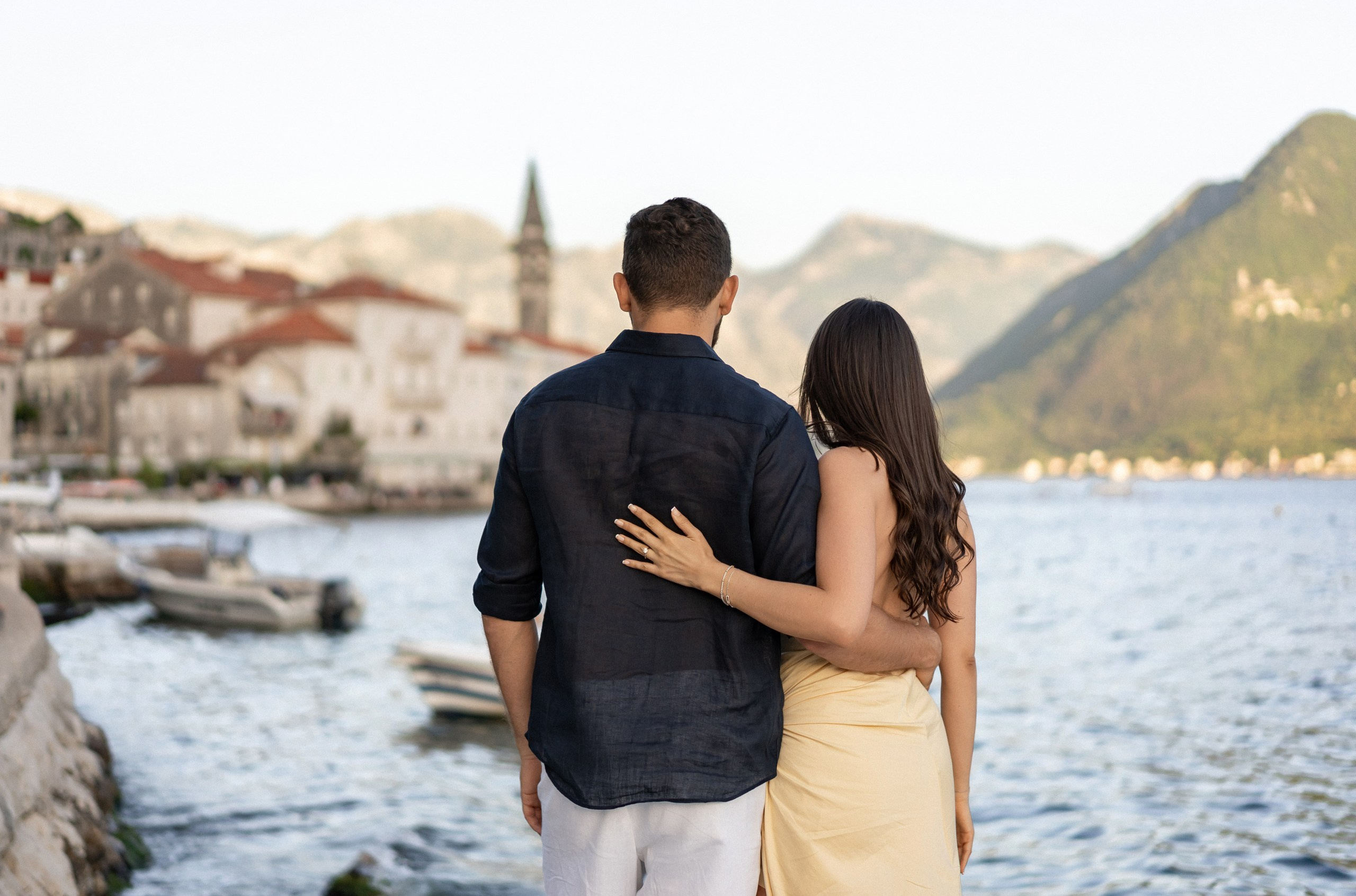 Perast Engagement Photoshoot. Bryllupsfotograf og videograf i Montenegro | Maria & Vasilii