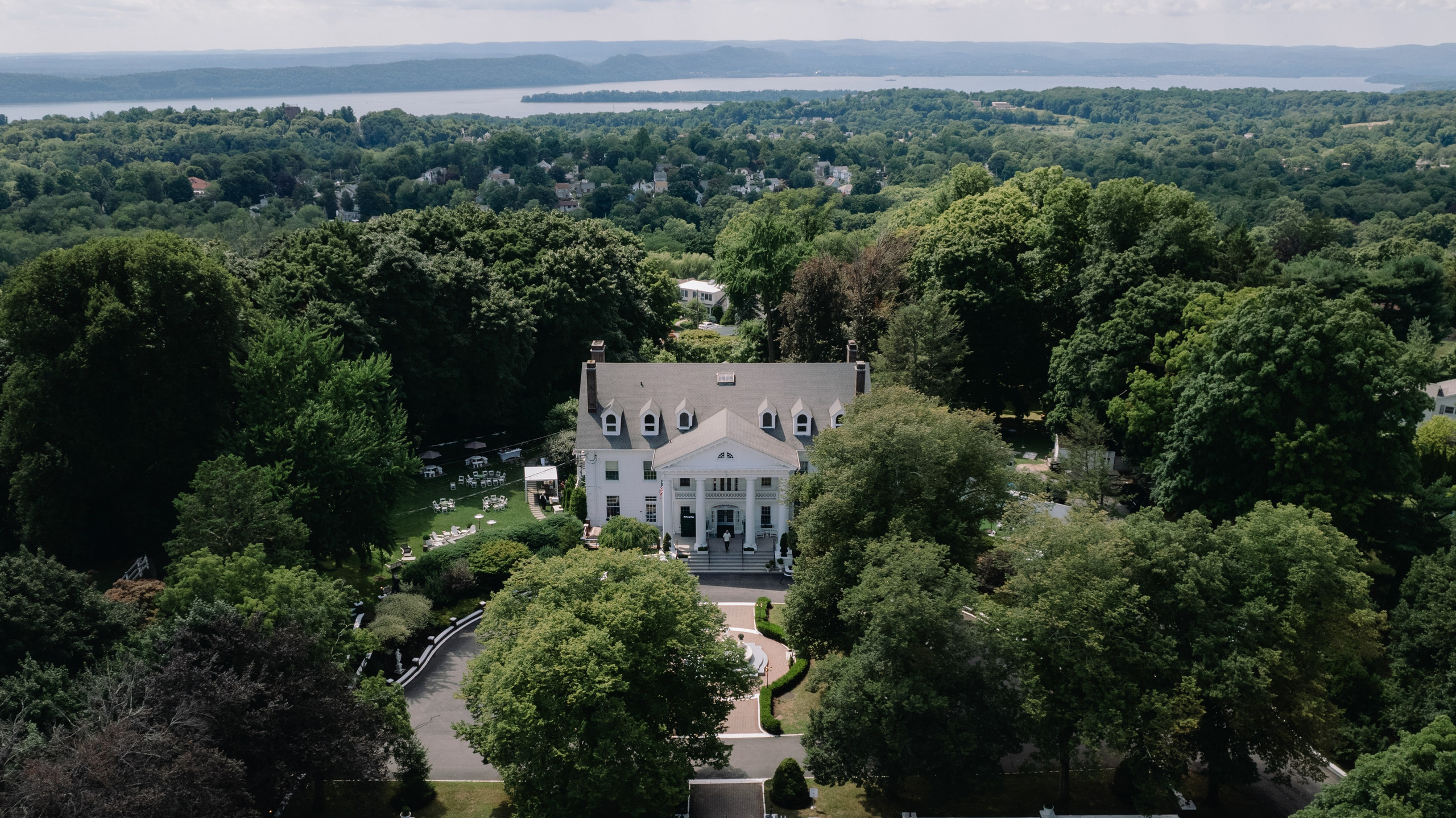 Summer Wedding at The Briarcliff Manor | Taylor & Richie | New York Wedding Photography