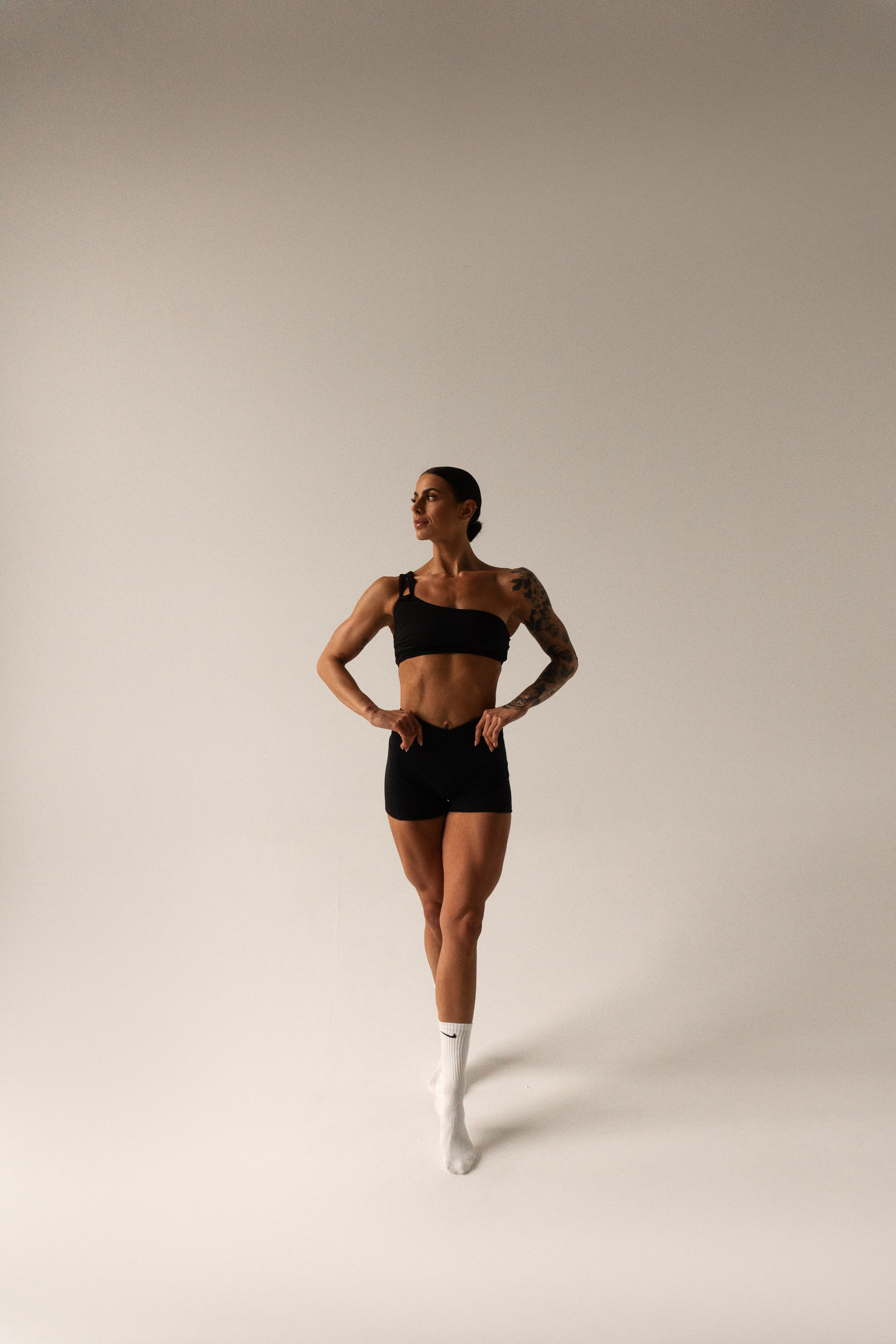Female Fitness & Body Photographer in London | Zlata JPEG