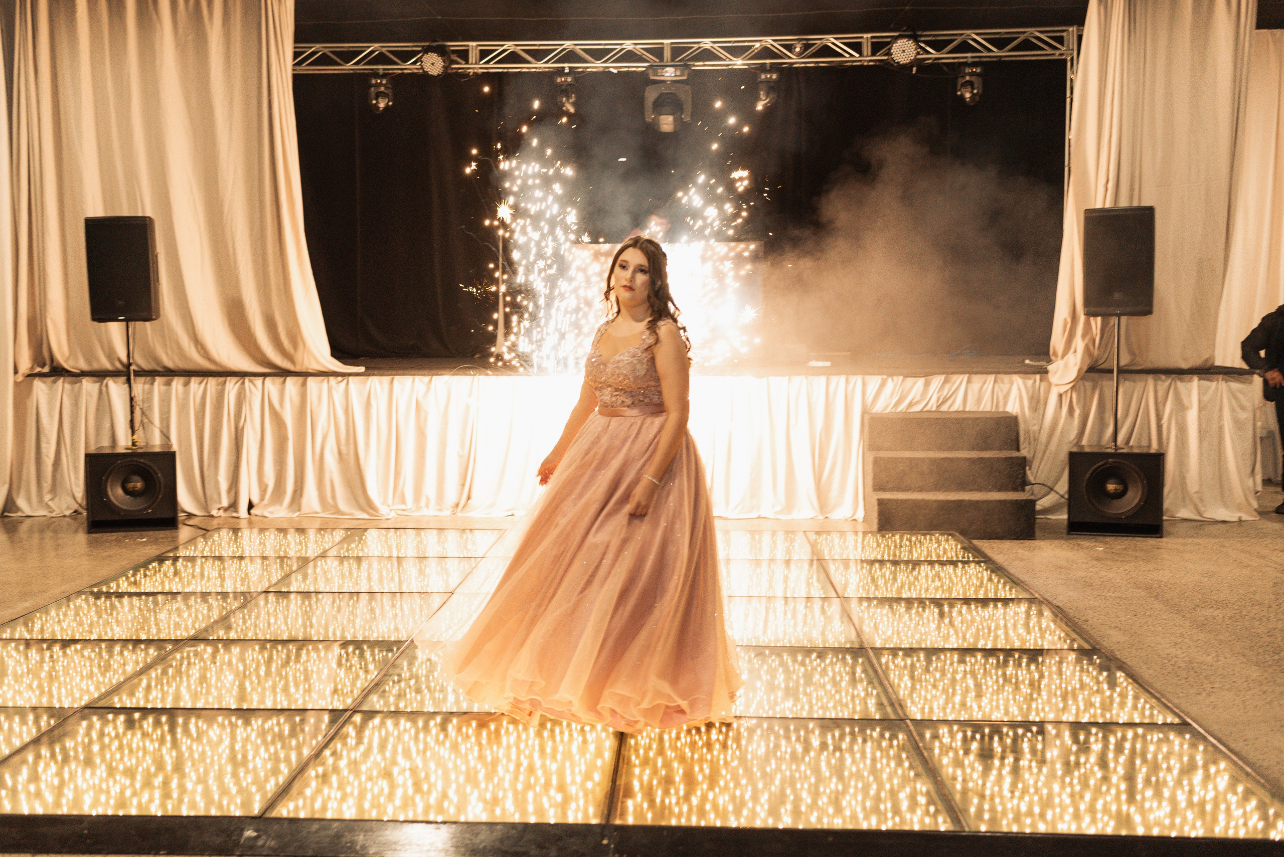15 Anos Eliziane. RBK Produções | Foto e Vídeo | Irati-PR e região