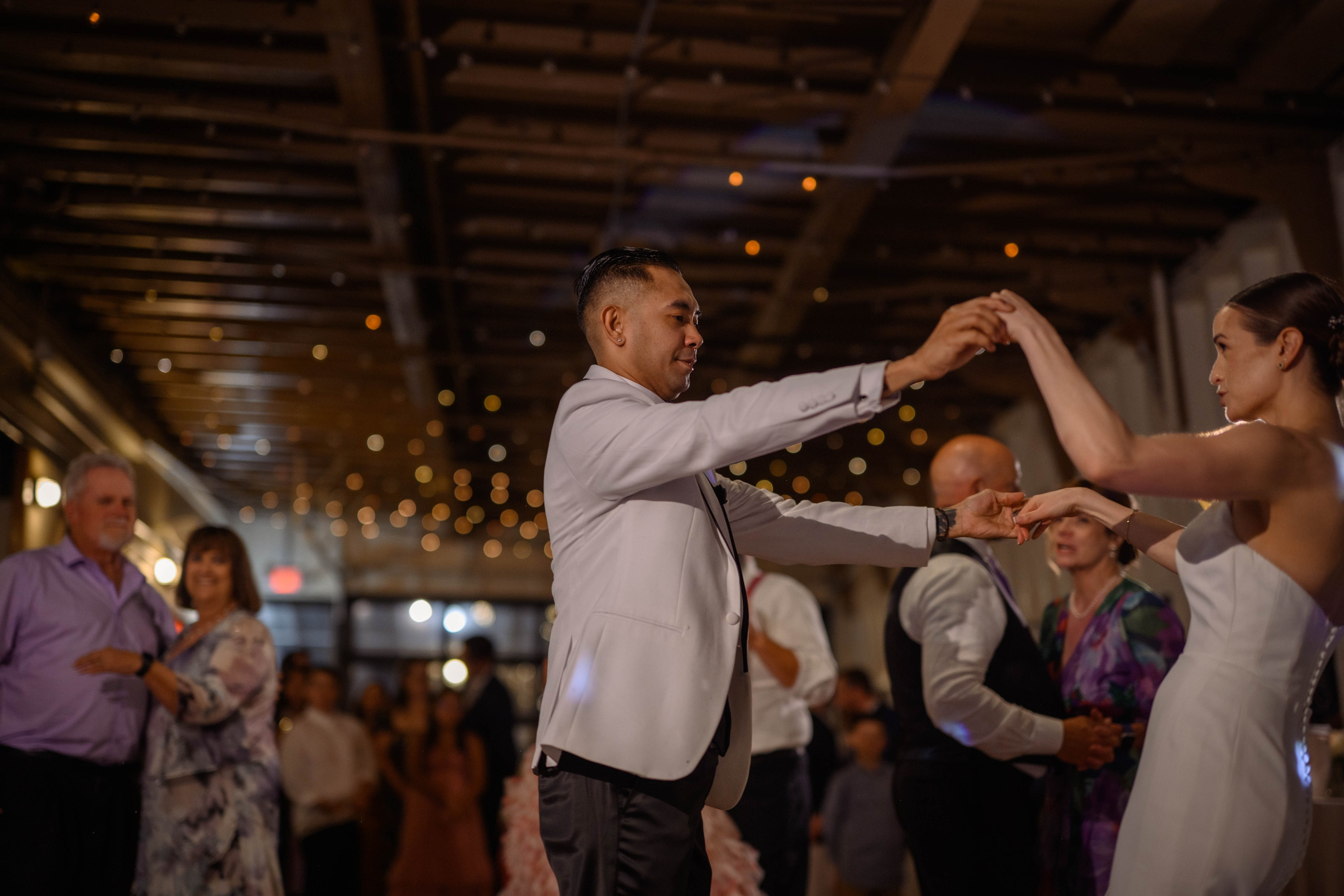 Kevin & Katie. Wedding & portrait photography in the Seattle Area. Helen Michelle photographer