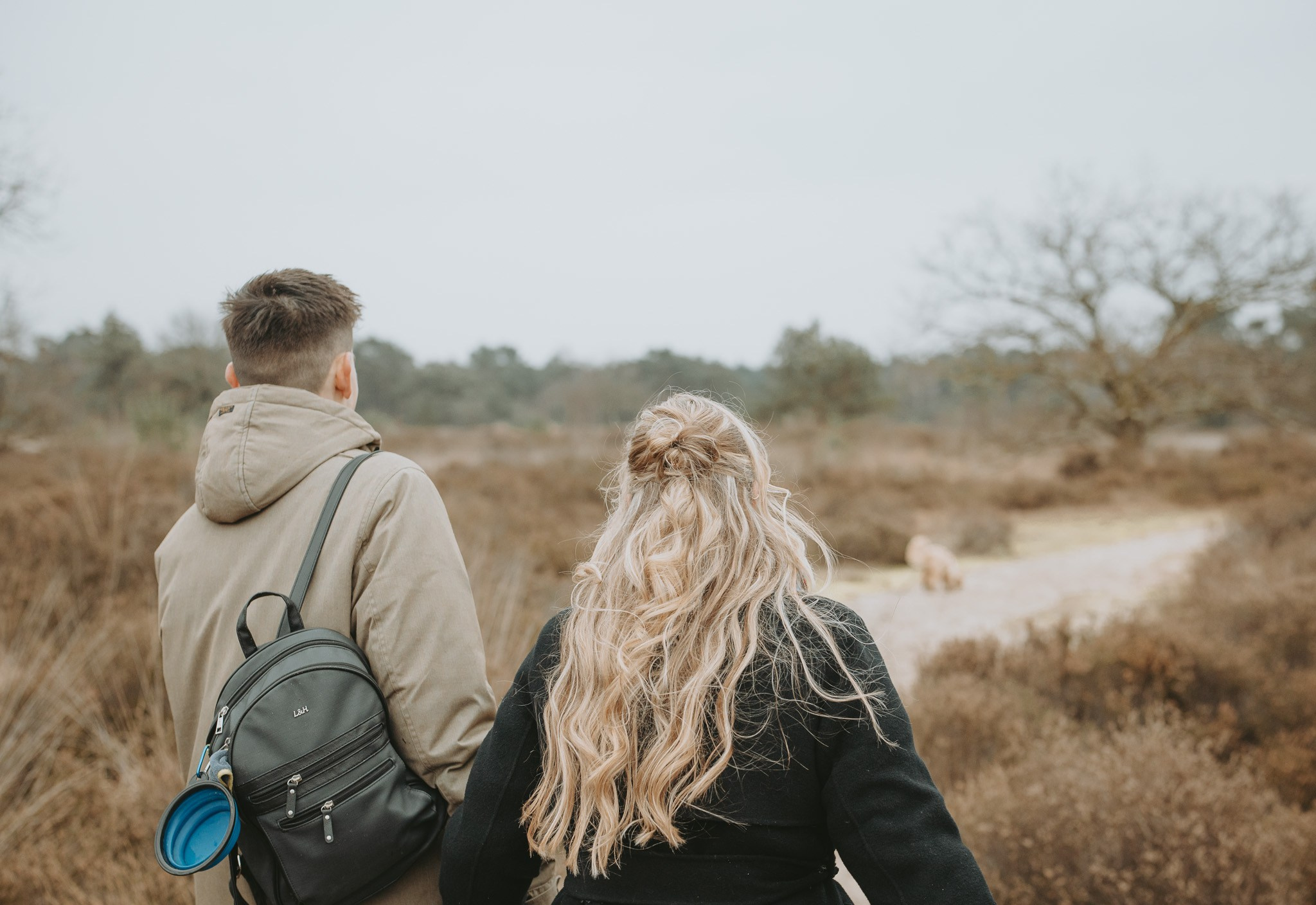 Koppelshoot met Amy Berre en labradoedel Bowie - Kapture Fotografie