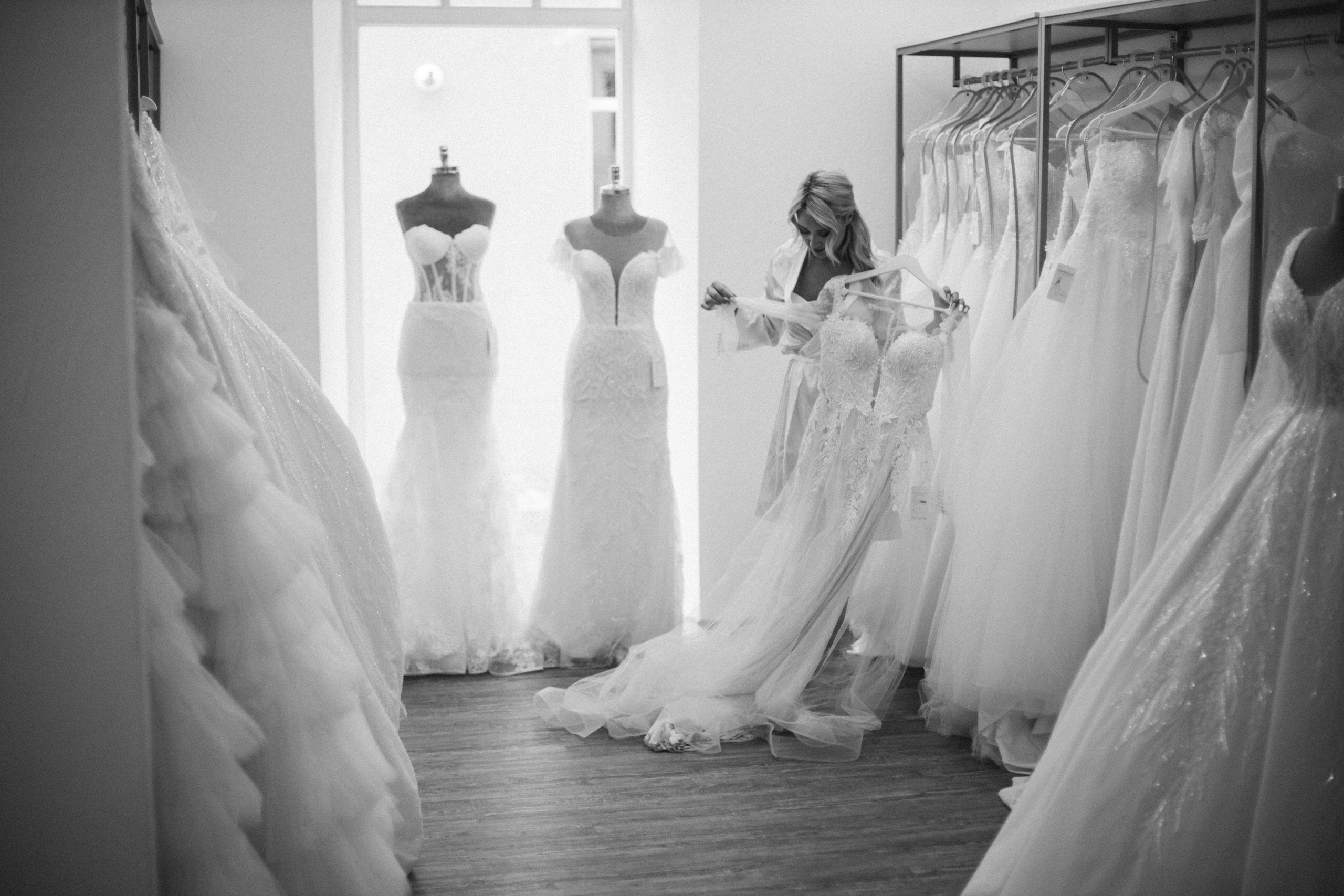 Dimeras Brautmode. Natalia Belov Familien - und Hochzeitsfotografin