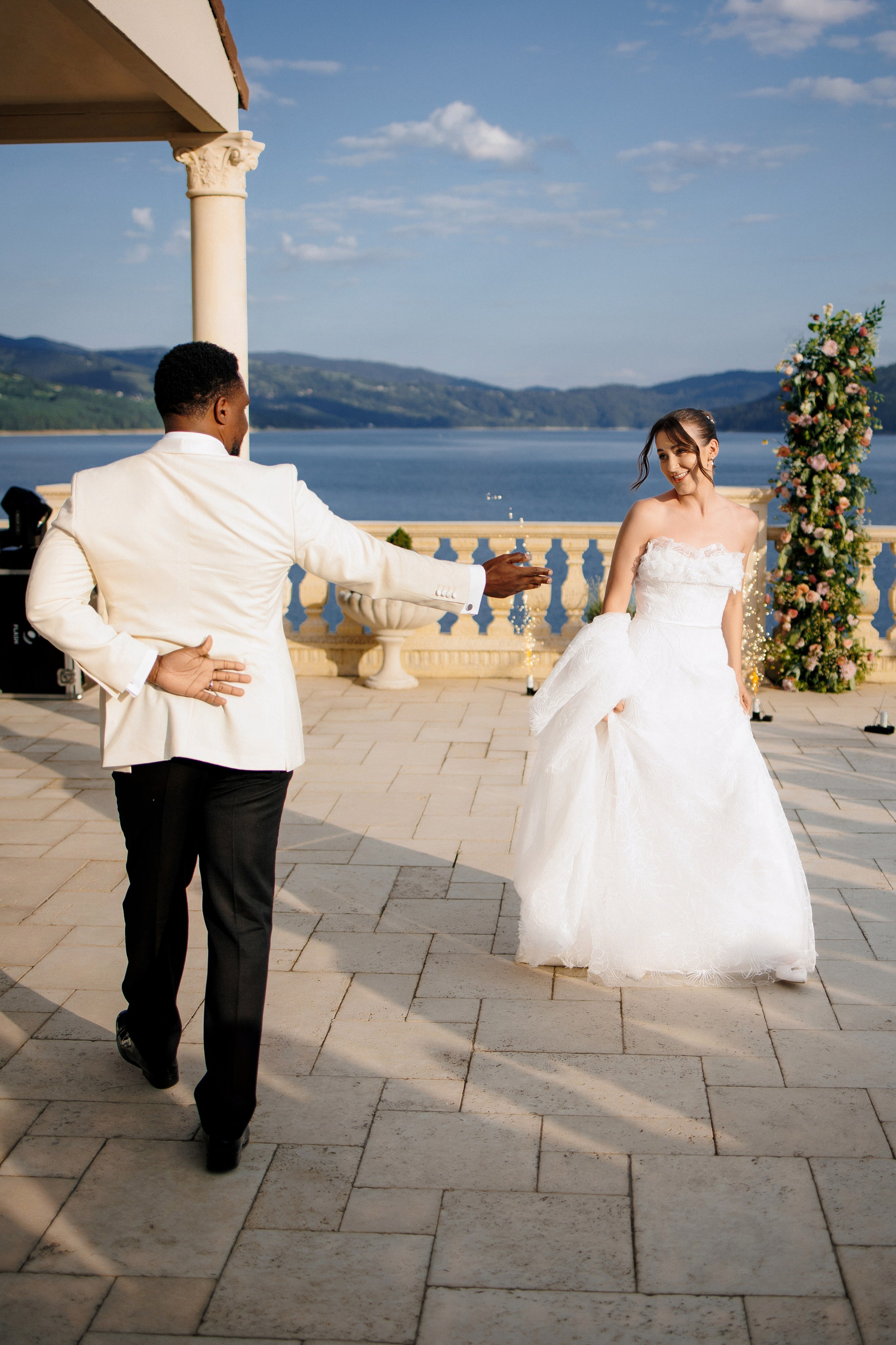 Ioana & Vince. Wedding Photographer, based in Iasi, Romania, but will travel all over the globe to make sure you look amazing in all your wedding photos