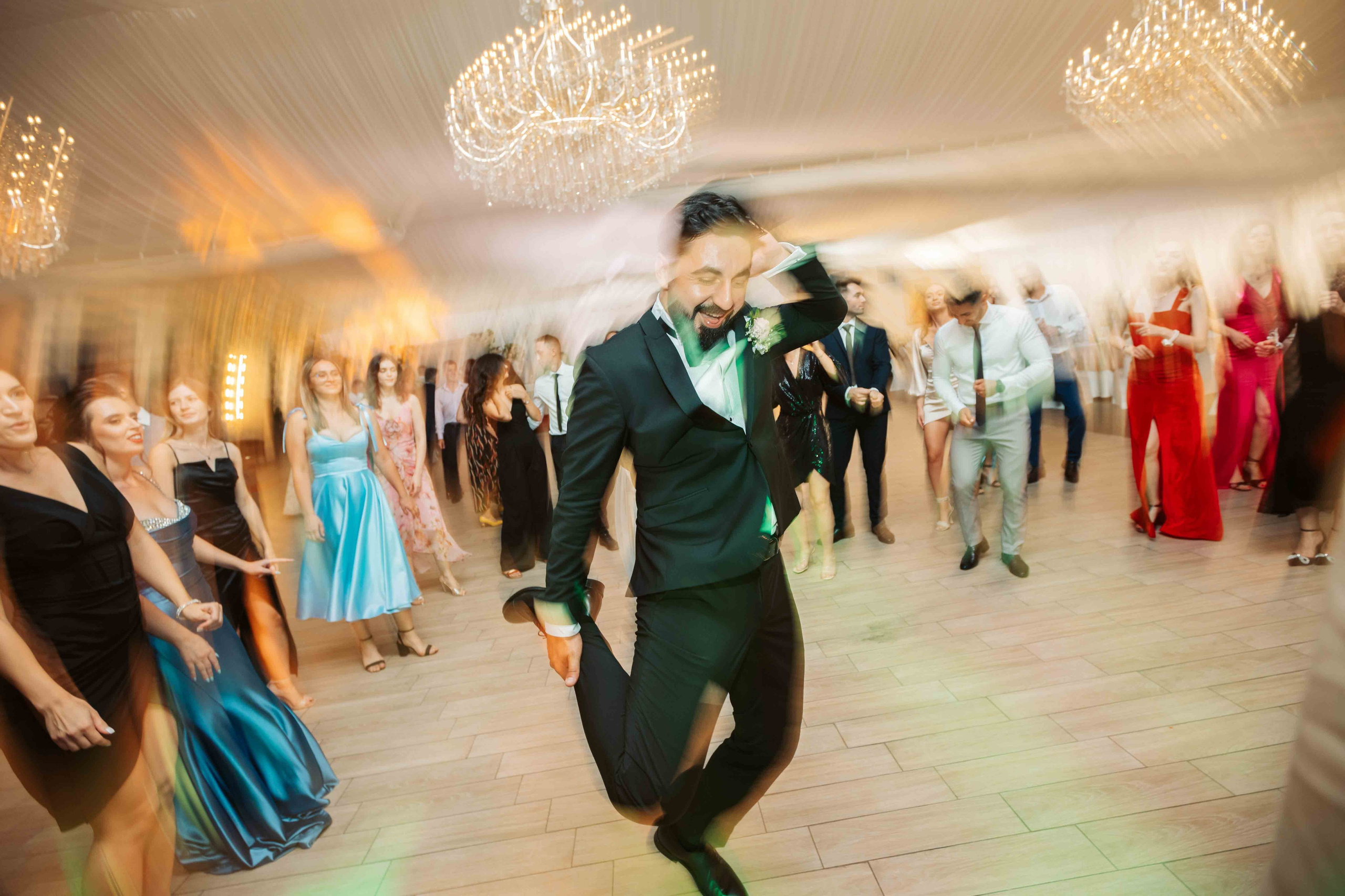 Roxana & Andrei. Contrast Studio