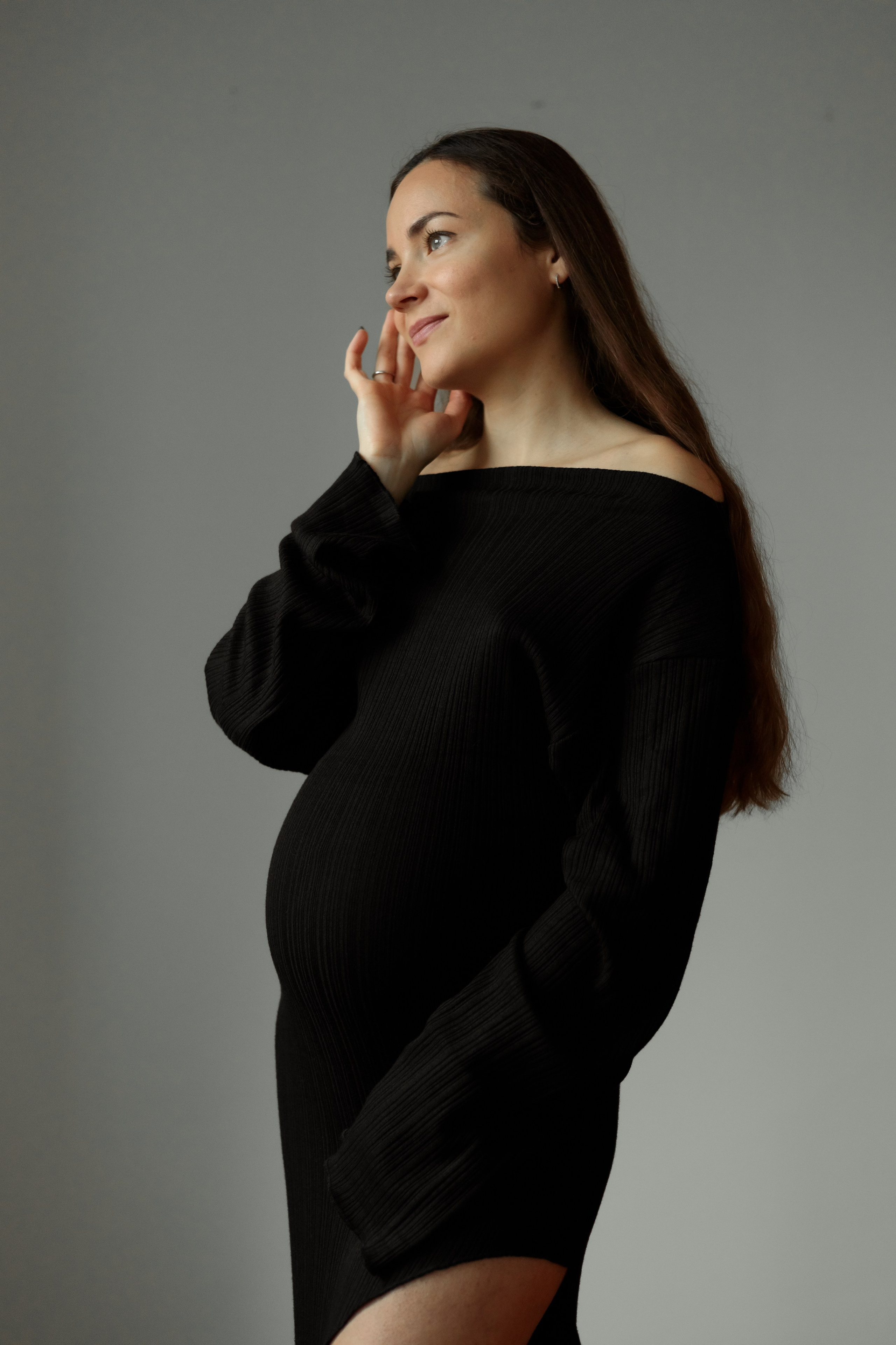 Pregnancy shooting at home. Elena Gorobets. Photographer in Zagreb