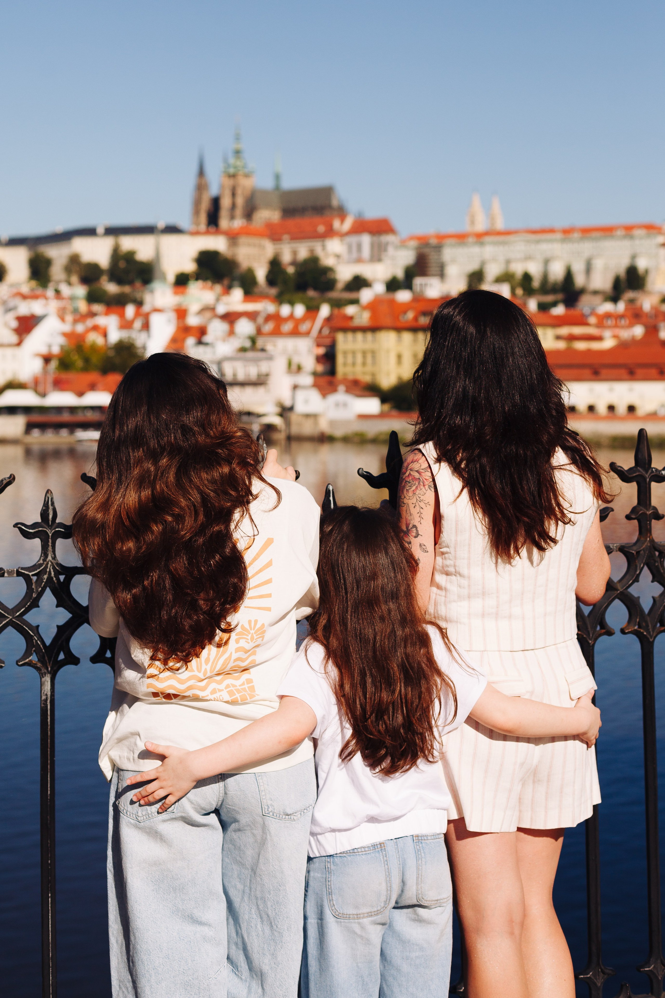 Alina, Alexey, Valeria & Nikol. Photographer in Prague for tourists