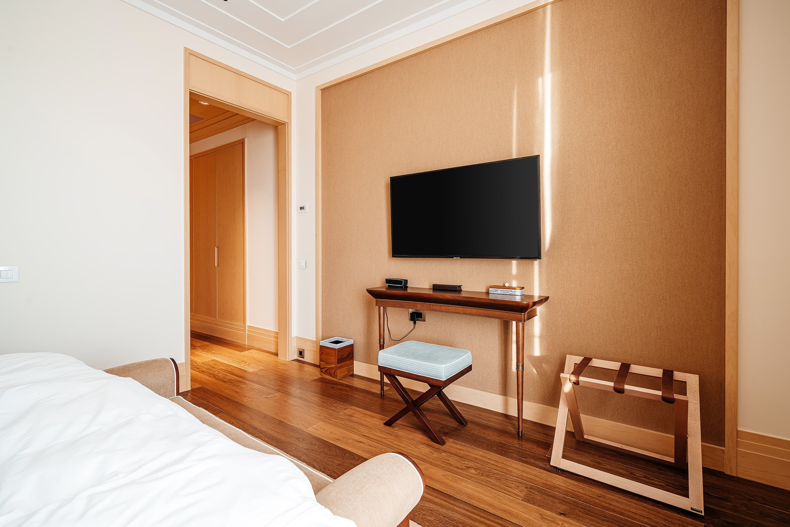 Real Estate Photography. Montenegro. EVAN ARISTOV WEDDING PHOTOGRAPHY — Seattle Wedding Photographer