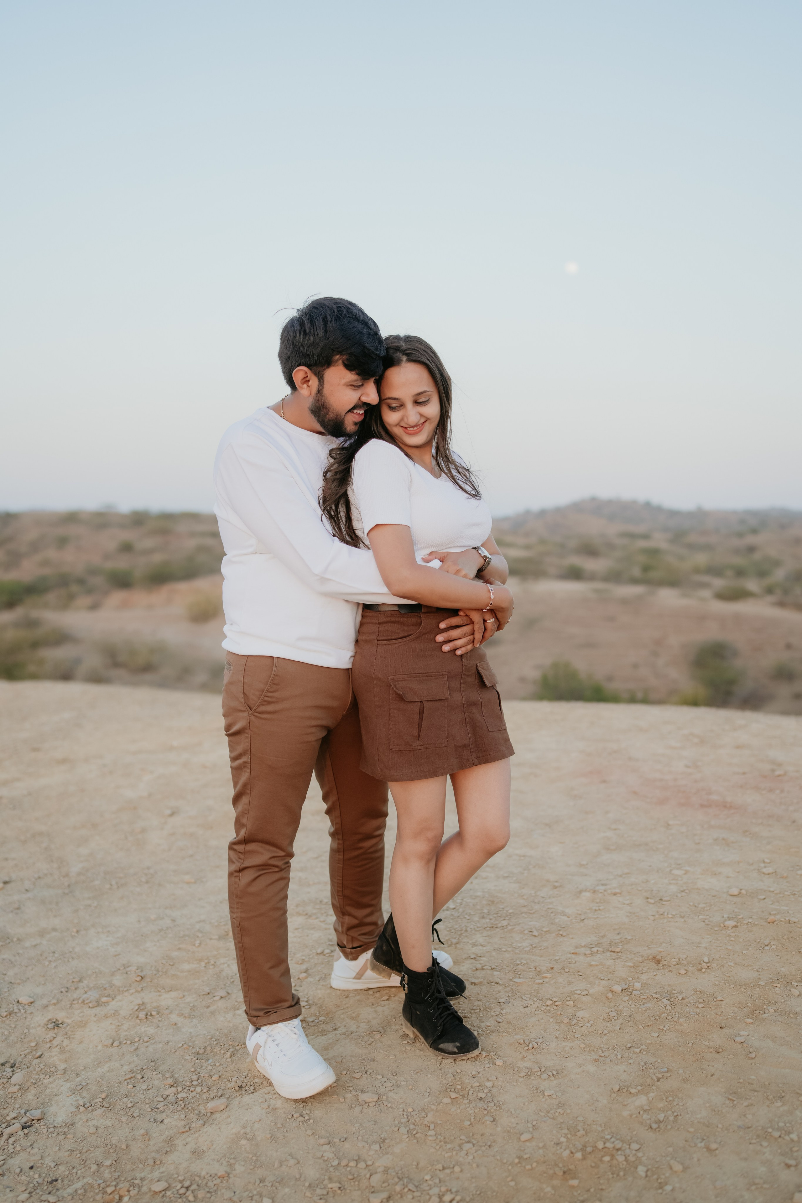 COUPLE SESSIONS. Love Emotions Weddings
