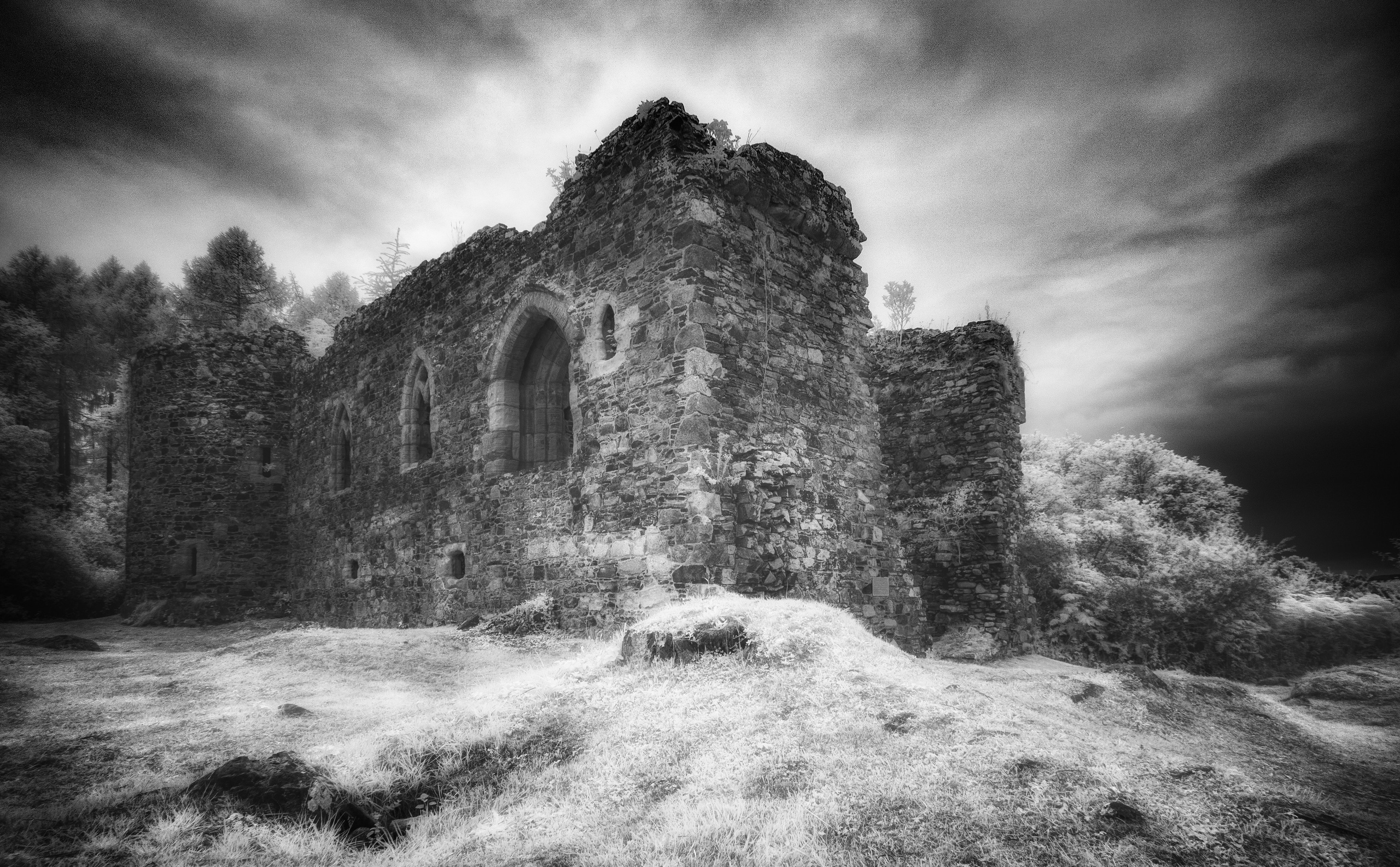 Castles. Infrared Scotland