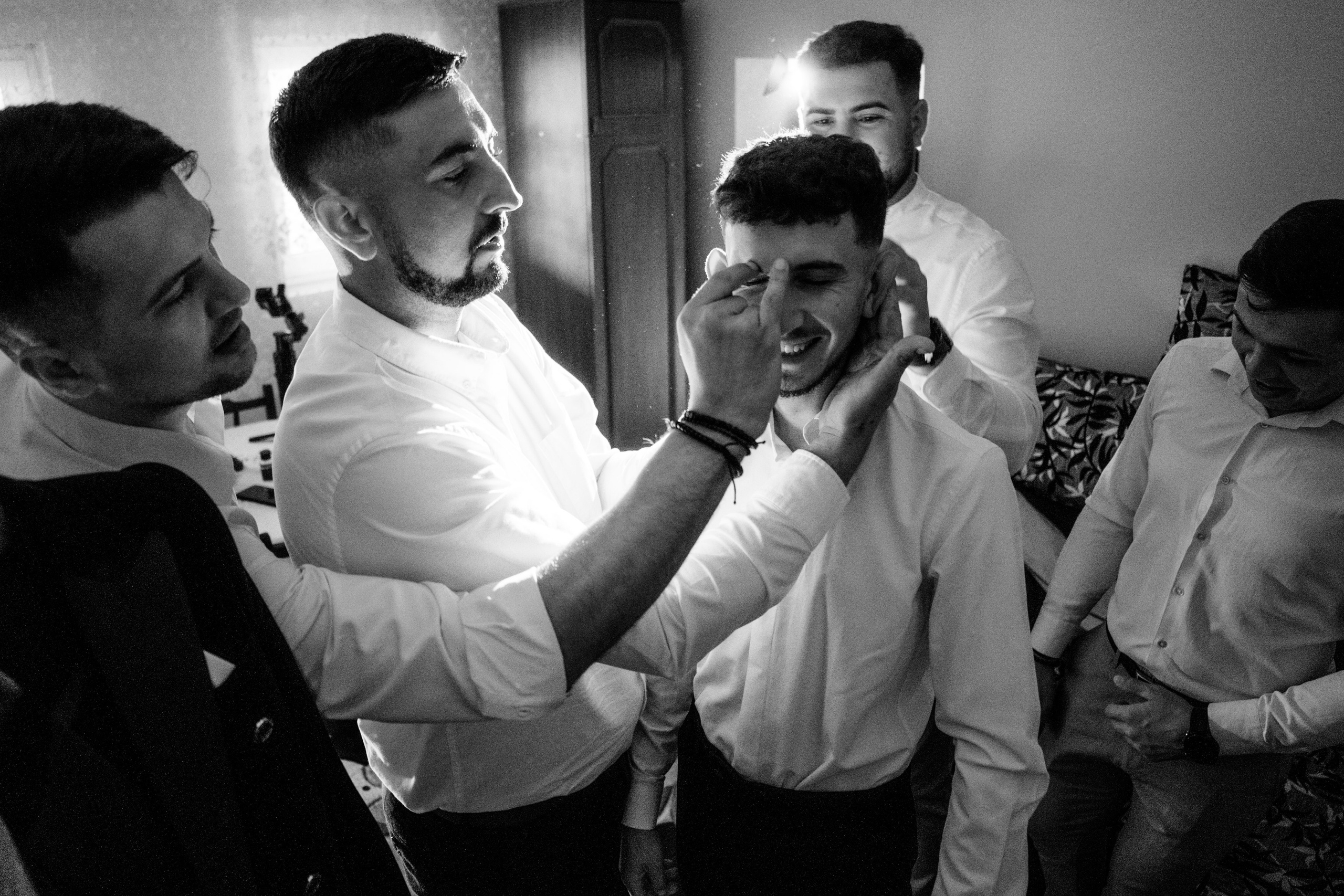 Robert si Mada. Foto-Video Nunta Iasi, Suceava, Bucuresti / Disponibilitate 2025 — 2026 — 2027