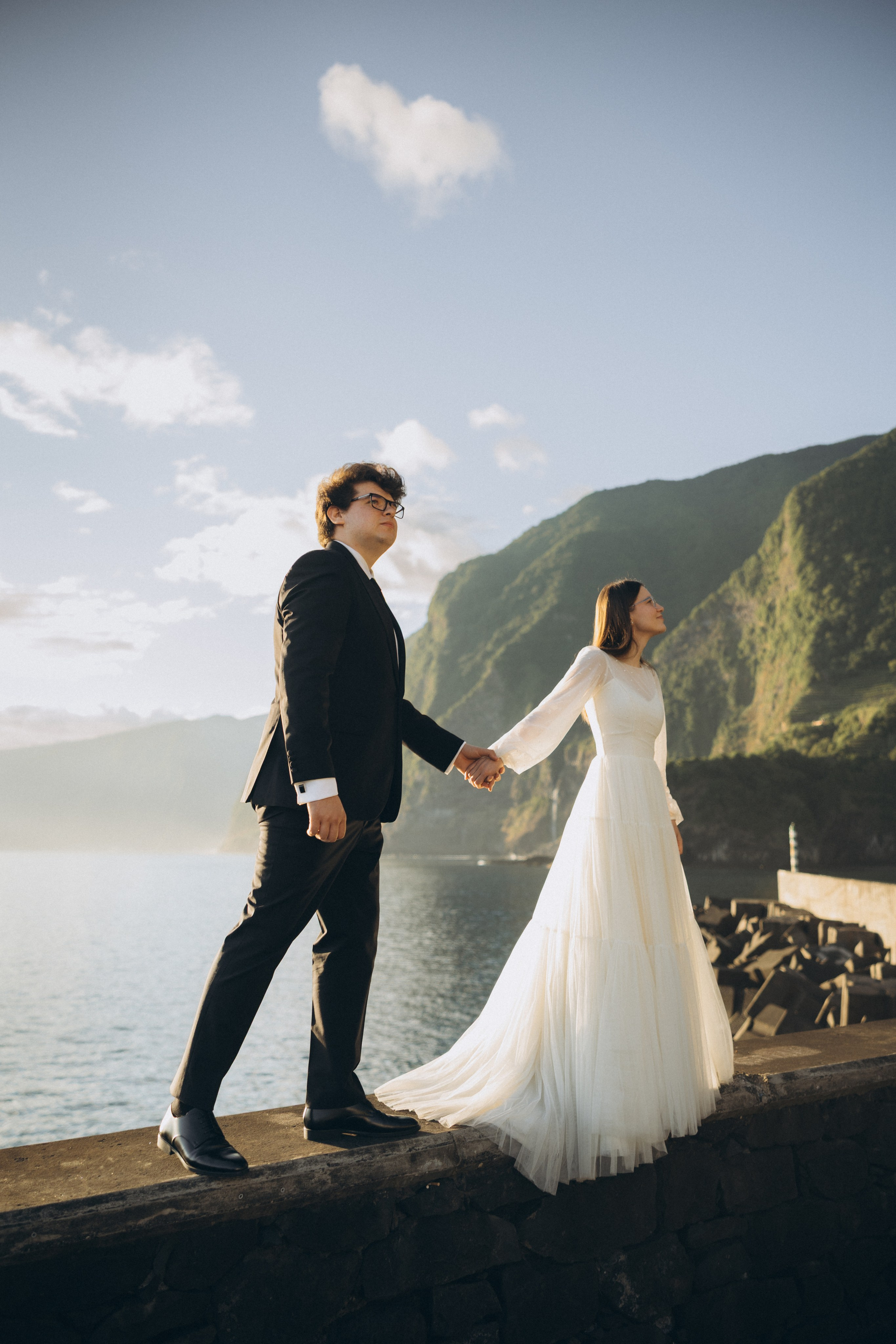 Honeymoon Couple Photoshoot at Seixal Beach, Madeira | Romantic Love Story