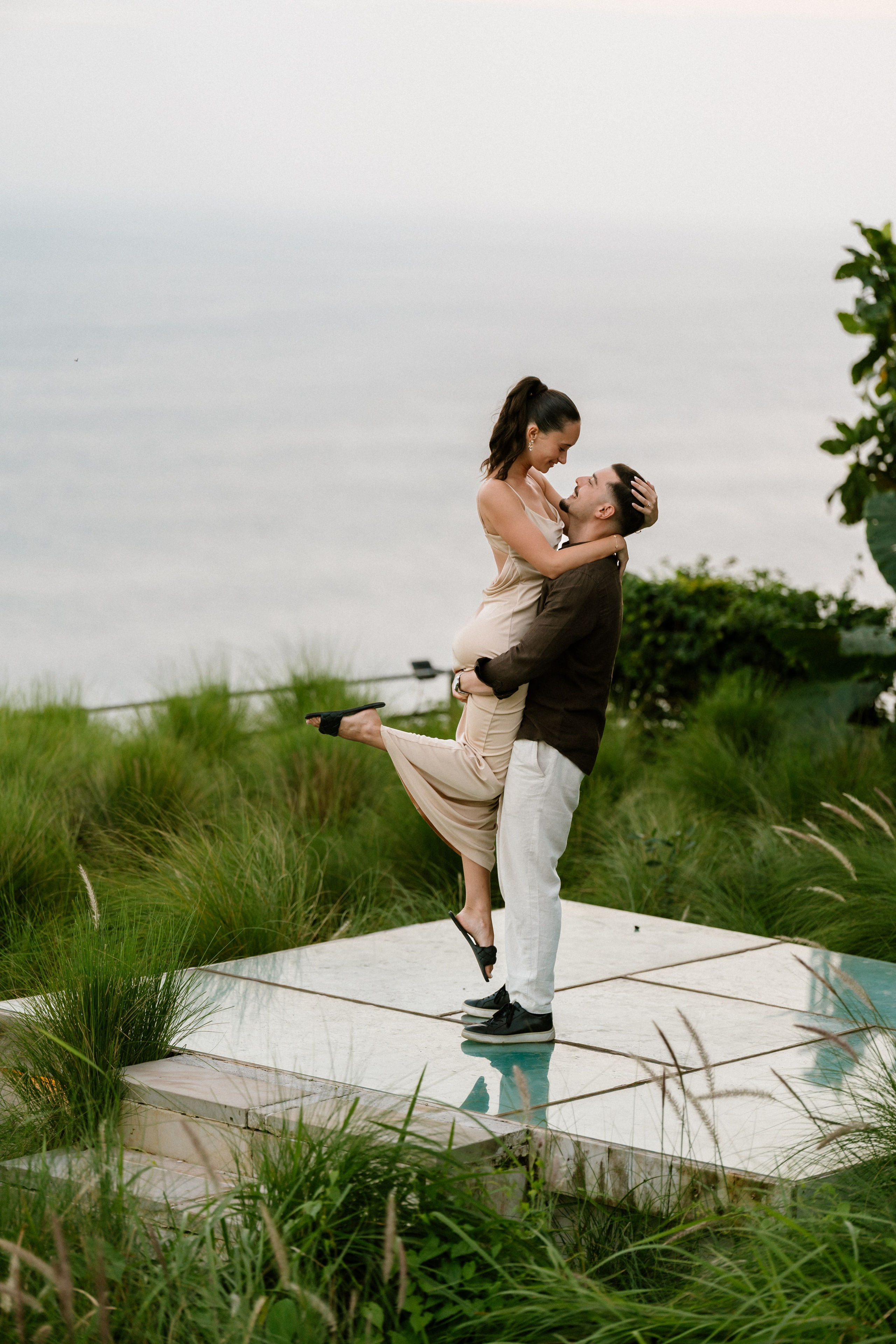 Nicolaos & Ivanna. Female Photographer in Bali